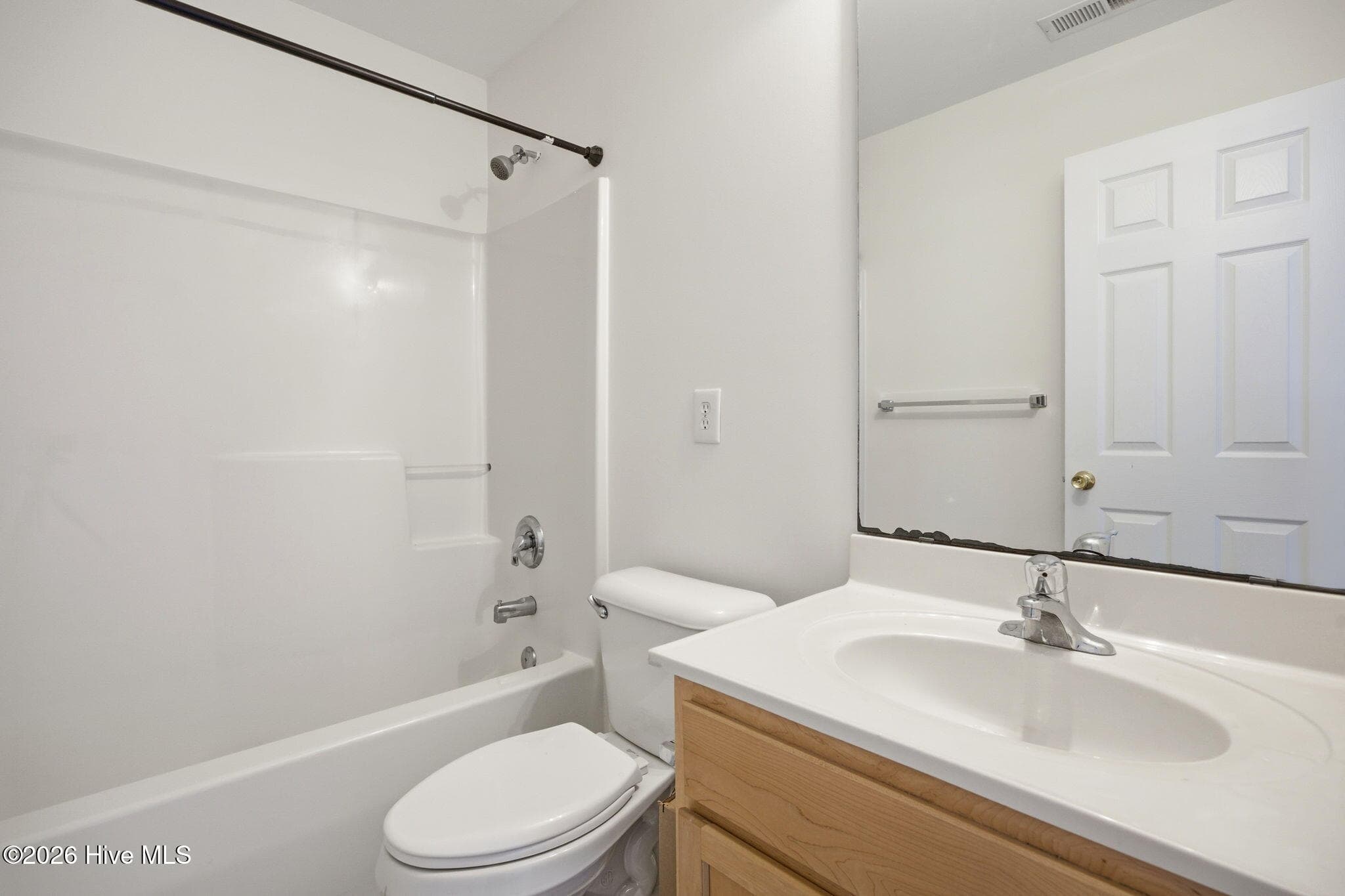 Condominium at 2308 Wrightsville Avenue Apt 202, Wilmington, NC 28403, photo 26 of 47
