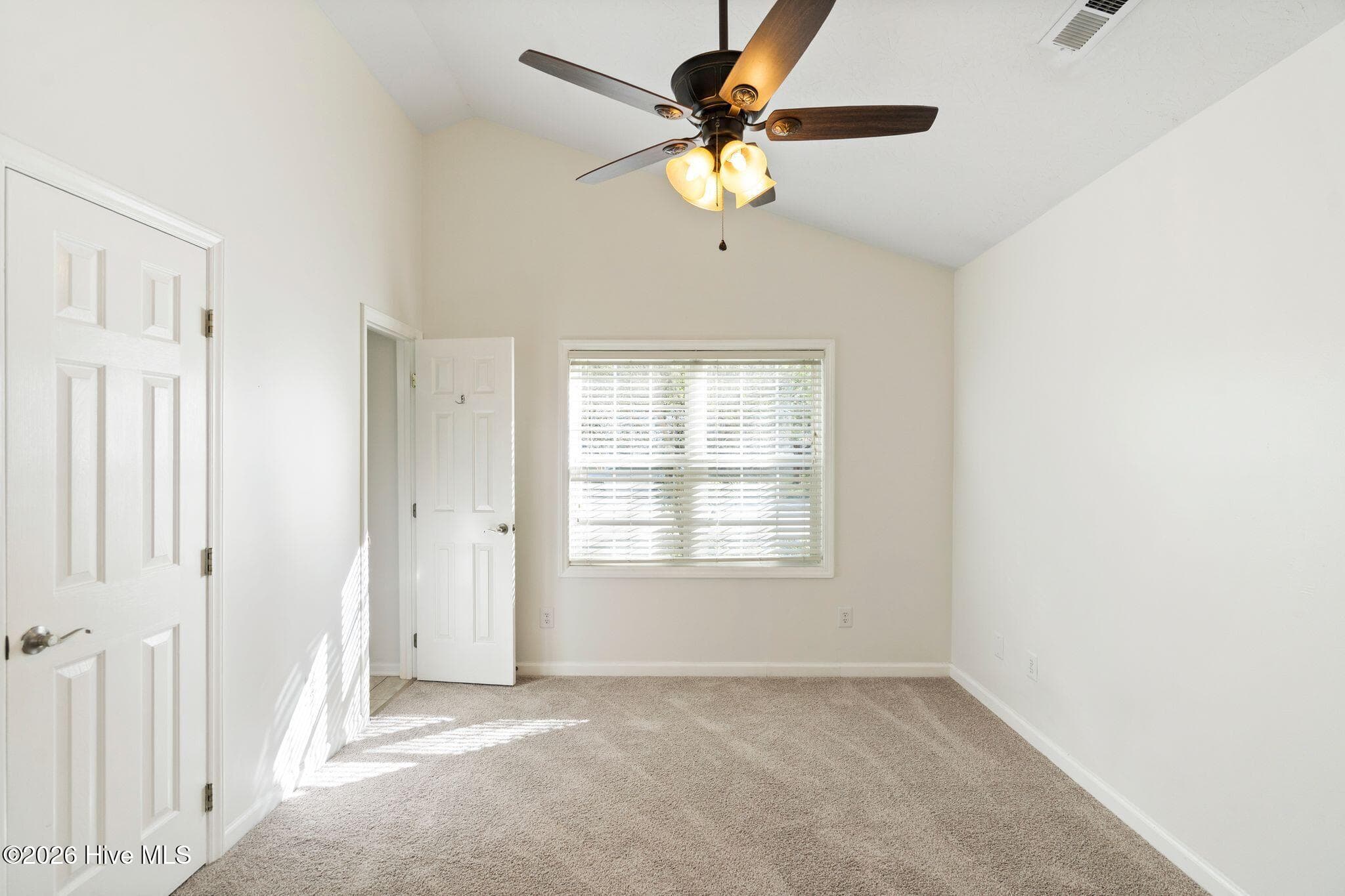 Single Family Residence at 811 Grathwol Drive, Wilmington, NC 28405, photo 28 of 41
