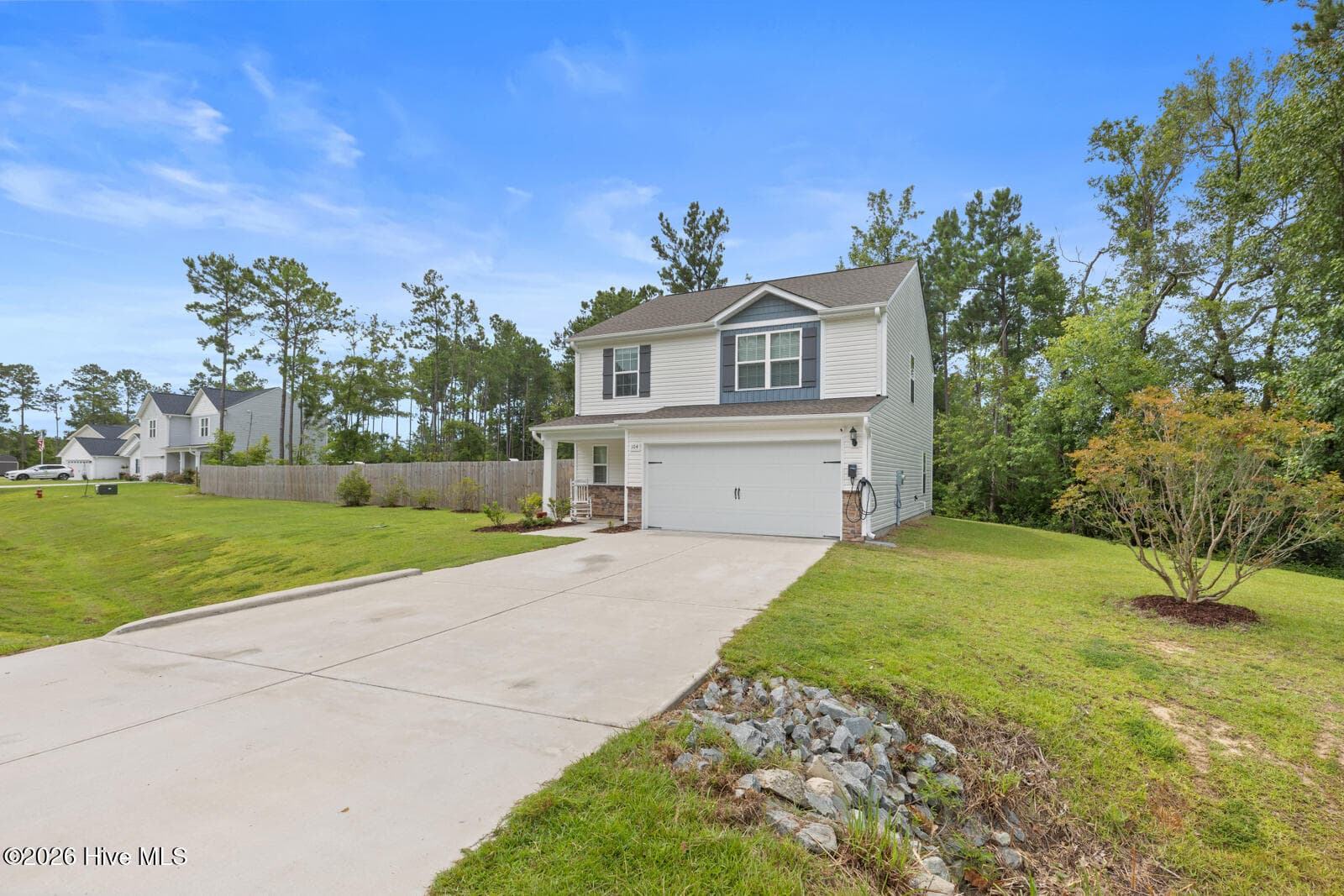 Single Family Residence at 104 Priscilla Place, Hampstead, NC 28443, photo 3 of 34