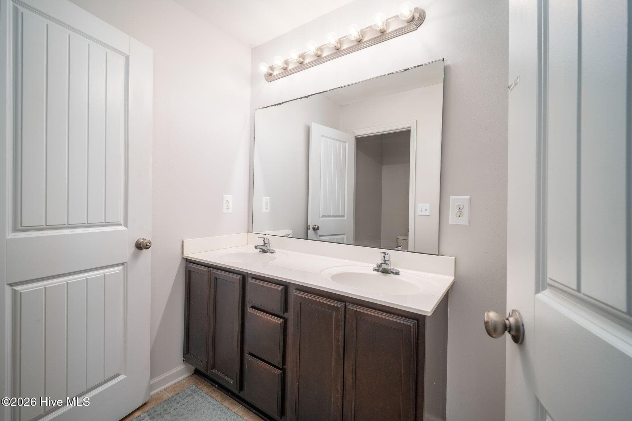Single Family Residence at 105 Worvin Lane, Richlands, NC 28574, photo 21 of 41
