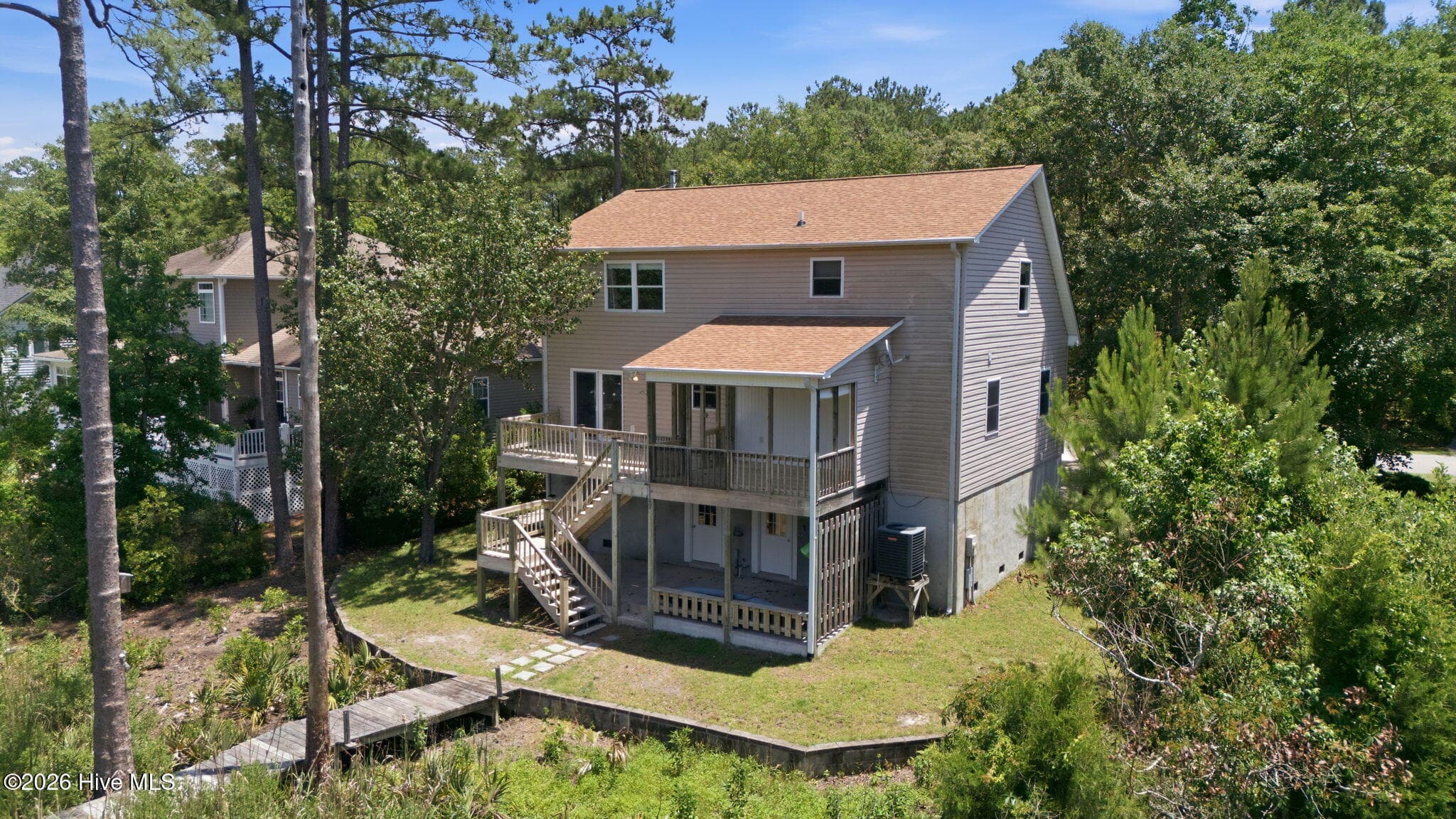 Single Family Residence at 913 Hearthside Court, New Bern, NC 28560, photo 45 of 49