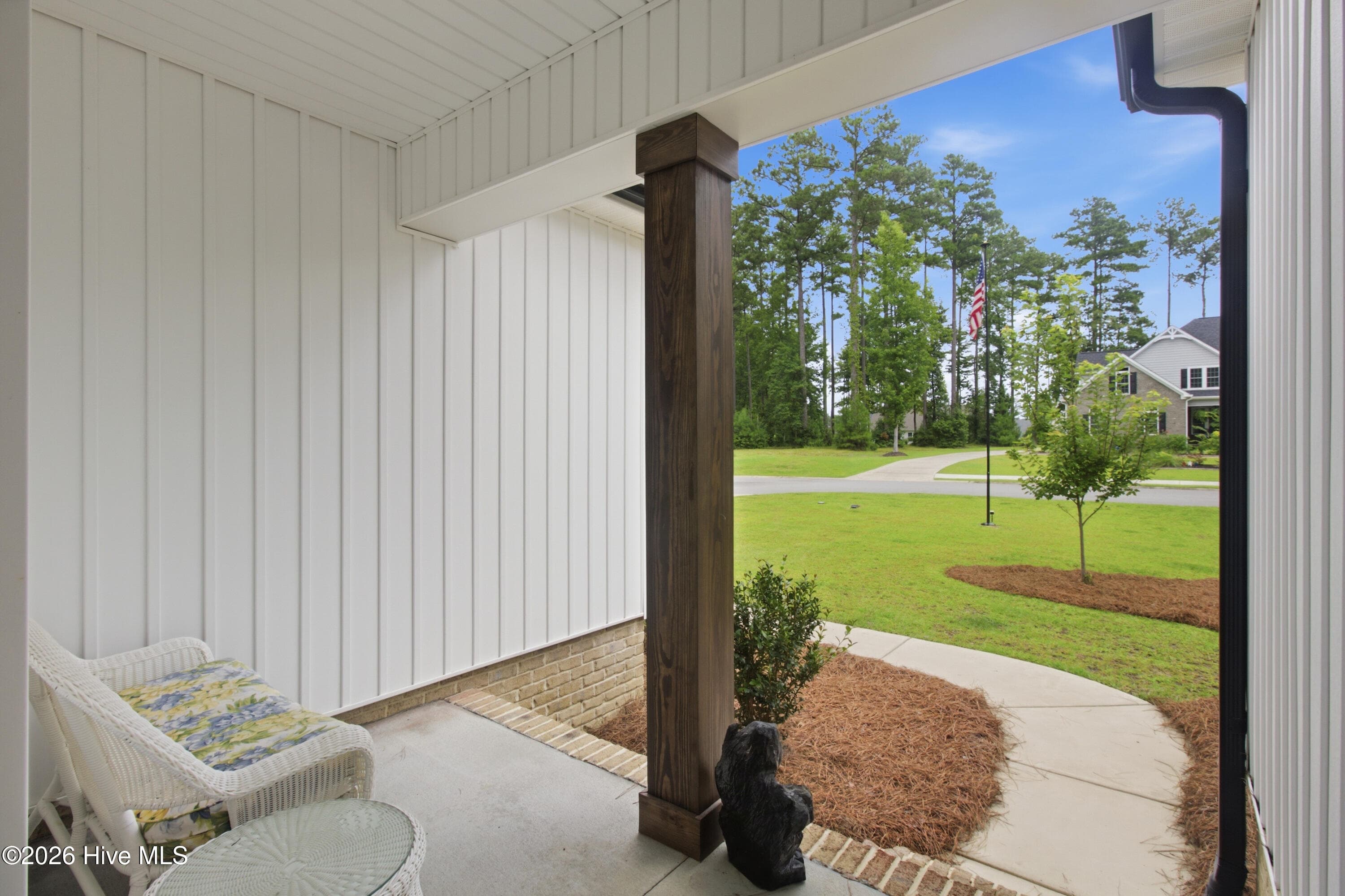 Single Family Residence at 1003 Alabaster Drive, New Bern, NC 28562, photo 7 of 99