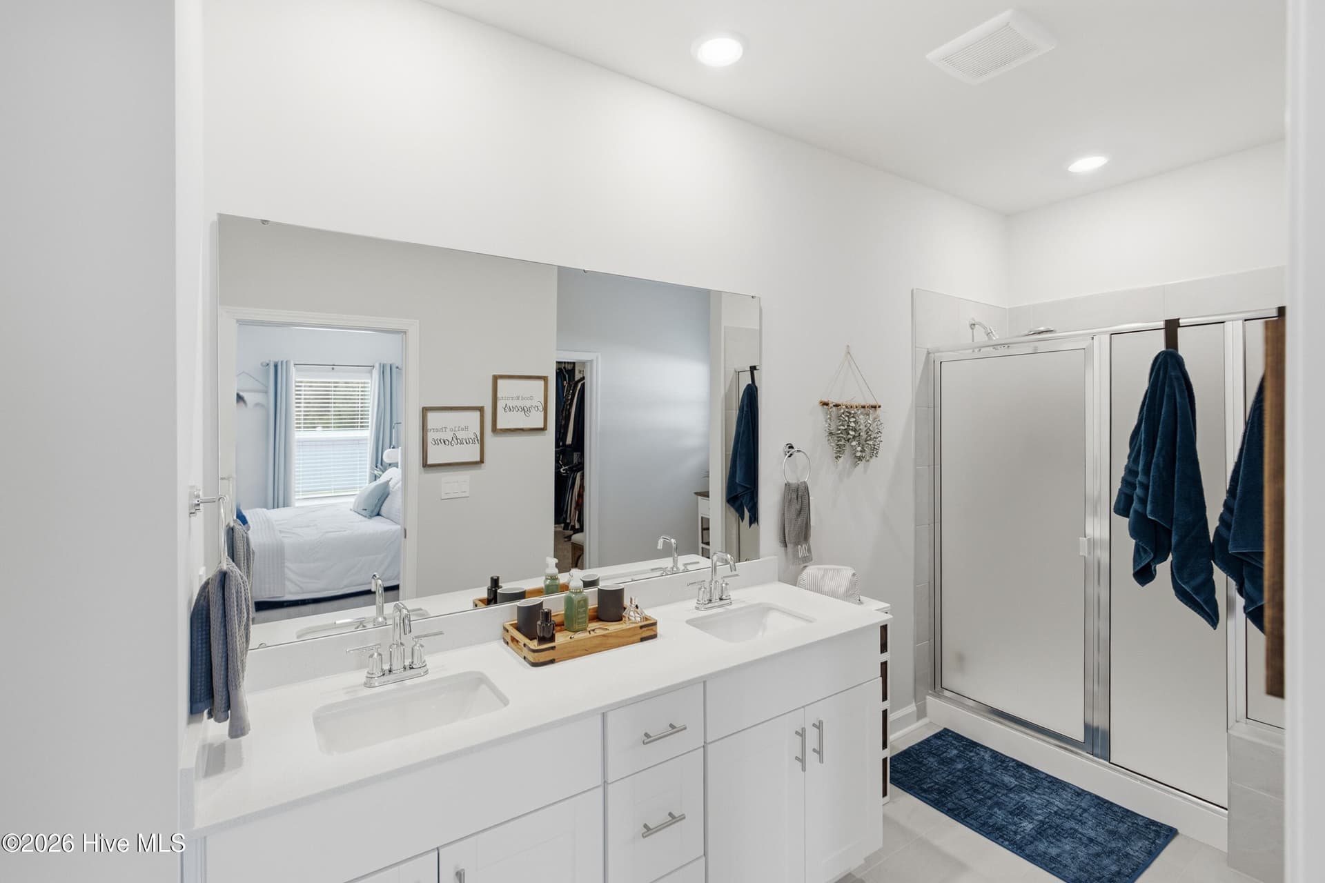 Single Family Residence at 647 Blackthorne Circle NW, Calabash, NC 28467, photo 16 of 39