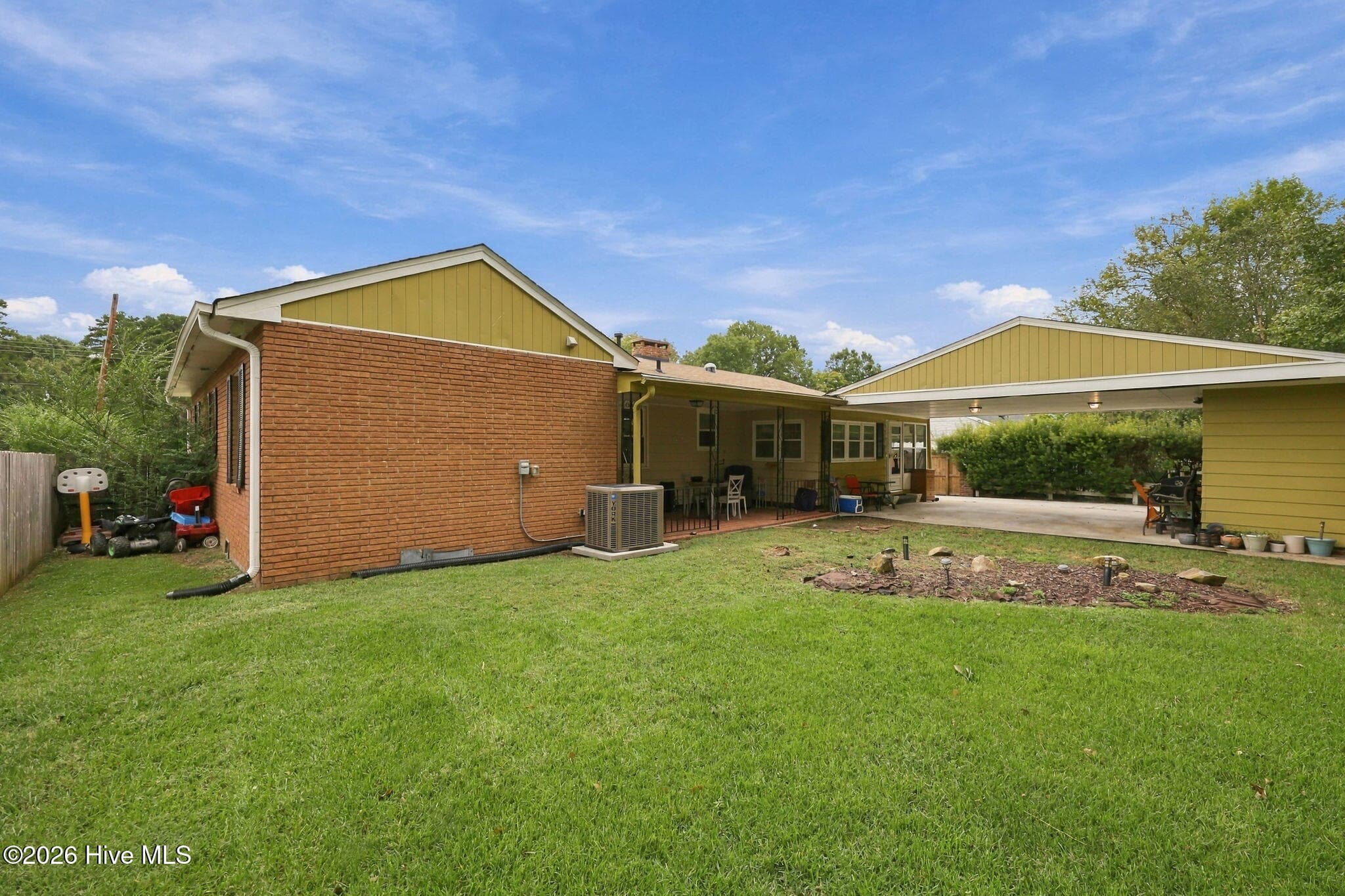 Single Family Residence at 517 E Pine Street, Graham, NC 27253, photo 35 of 36
