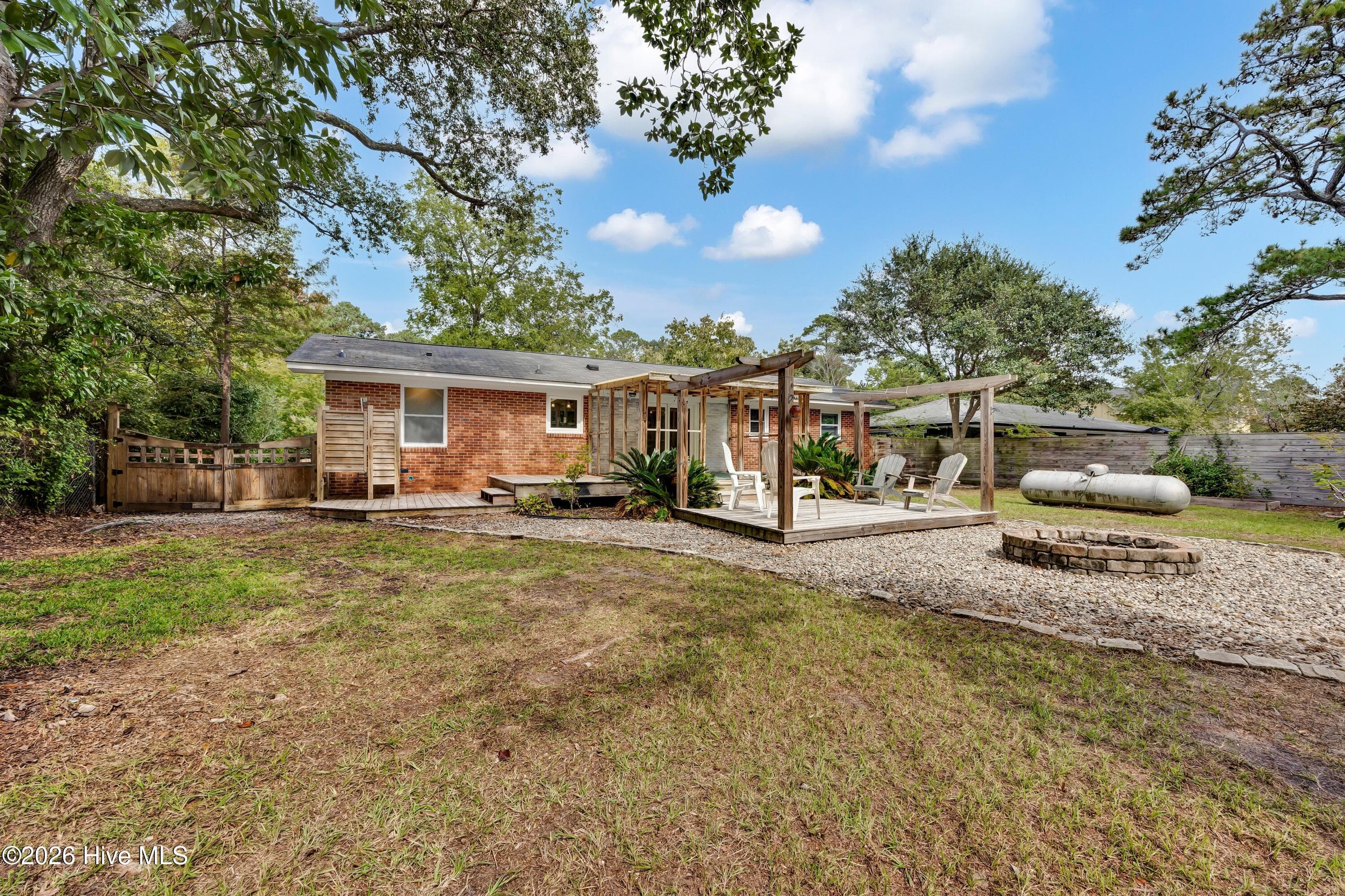 Single Family Residence at 116 Shorewood Hills Drive, Wilmington, NC 28409, photo 24 of 27