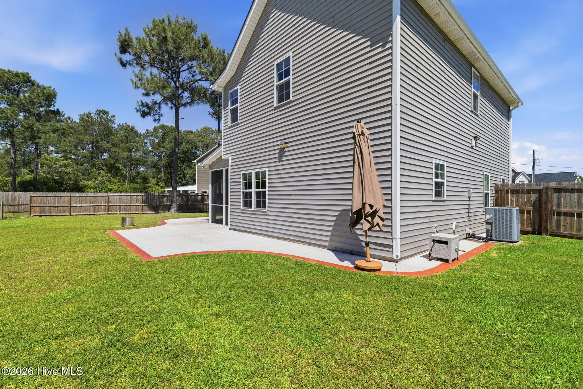 Single Family Residence at 527 Everett Glades, Sneads Ferry, NC 28460, photo 38 of 57