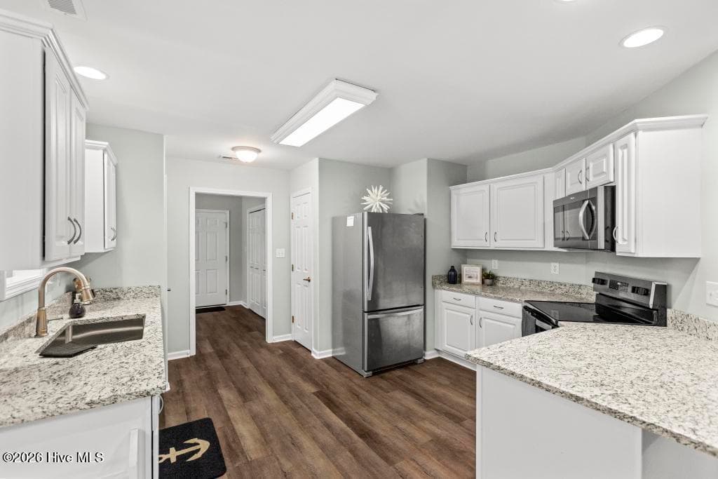 Condominium at 405 Jasmine N, Swansboro, NC 28584, photo 27 of 40