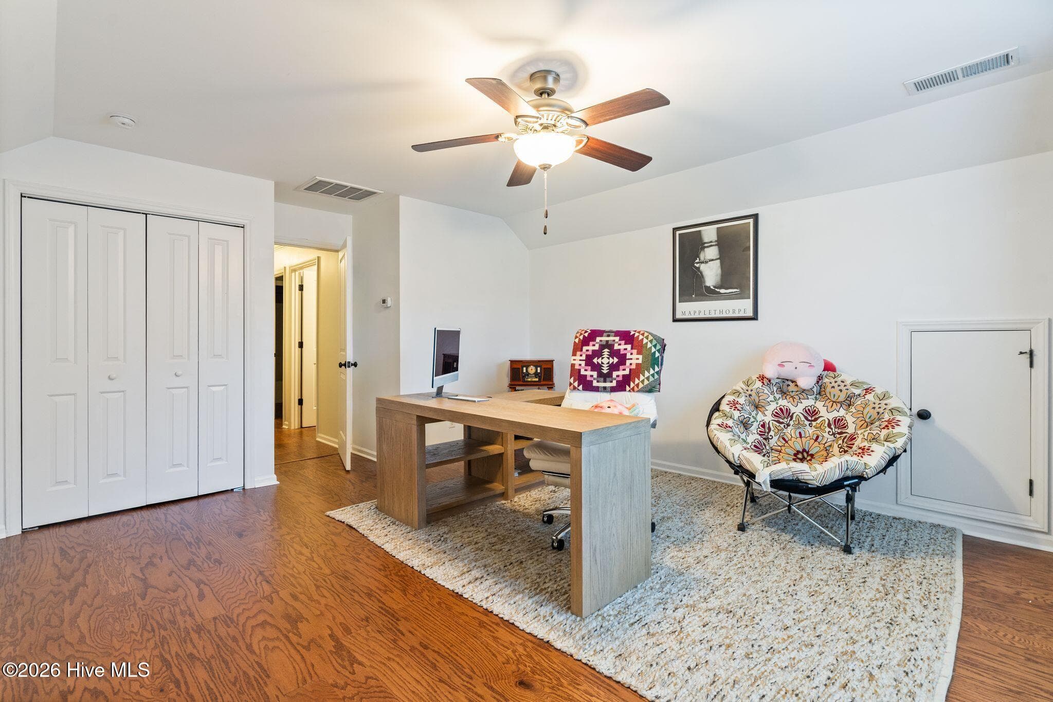 Single Family Residence at 301 Palisades Way, New Bern, NC 28560, photo 2 of 3
