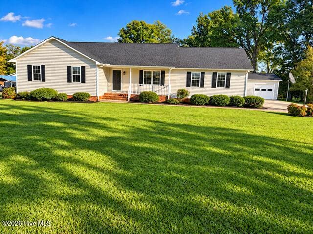 414 N Wilson Street, Walstonburg, NC 27888