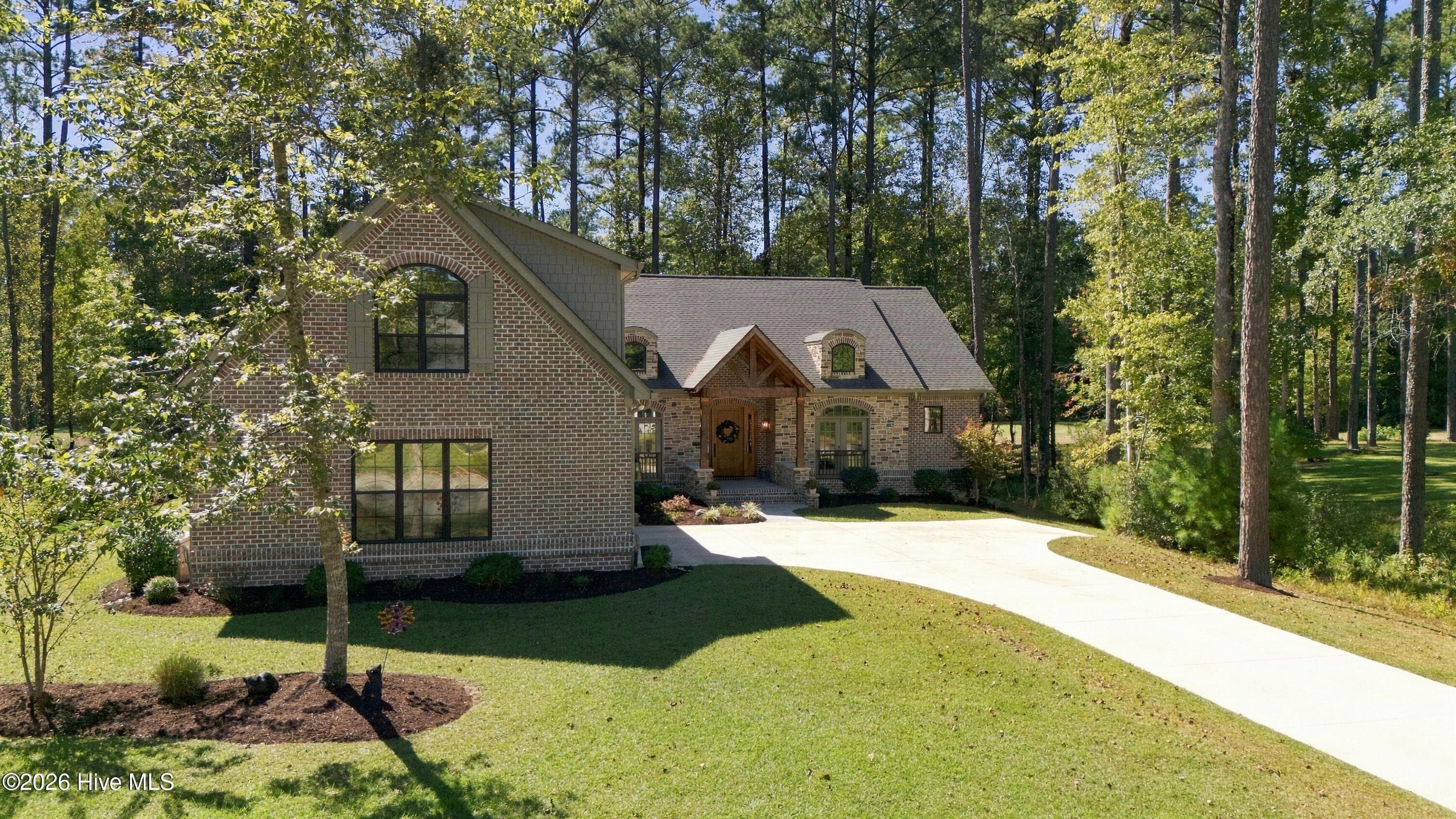 Single Family Residence at 4557 Moss Bend, New Bern, NC 28562, photo 5 of 57