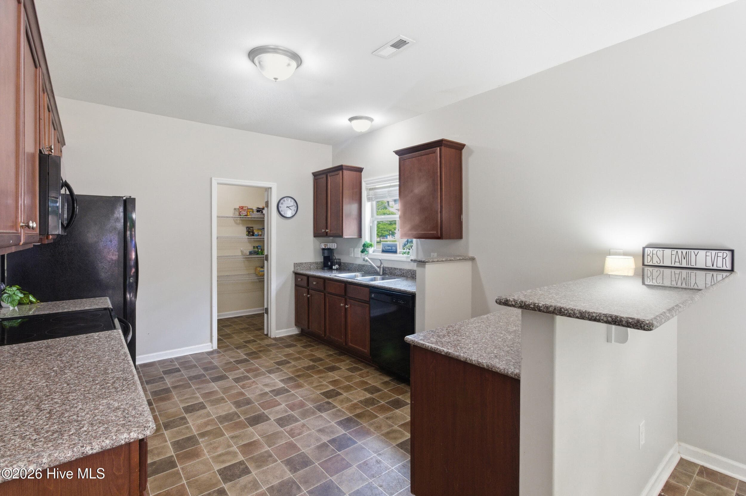 Single Family Residence at 3279 Austin Avenue, New Bern, NC 28562, photo 25 of 78