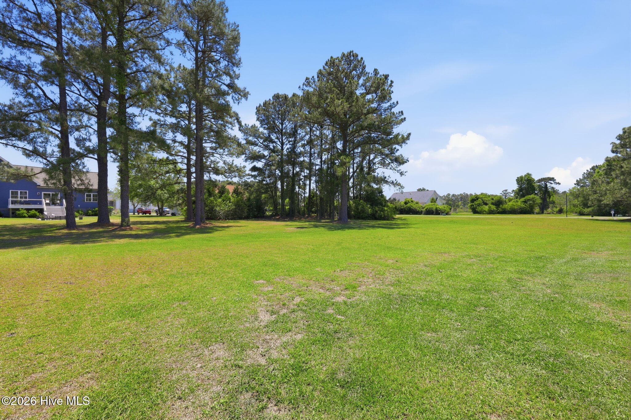 Single Family Residence at 1129 Coral Reef Drive, New Bern, NC 28560, photo 58 of 68