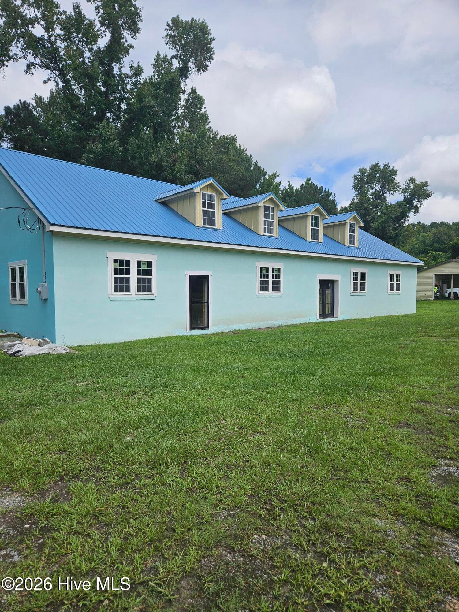 Business at 398 Log Cabin Road, Teachey, NC 28464, photo 4 of 44