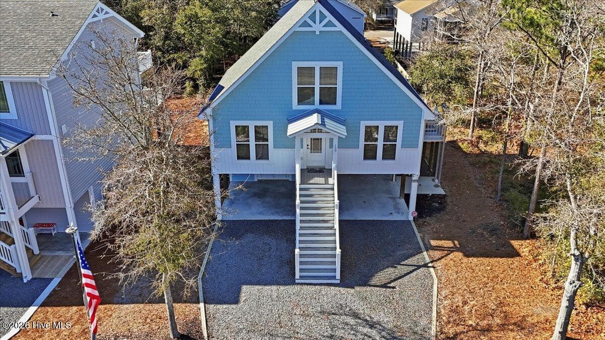 129 N Middleton Avenue, Oak Island, NC 28465