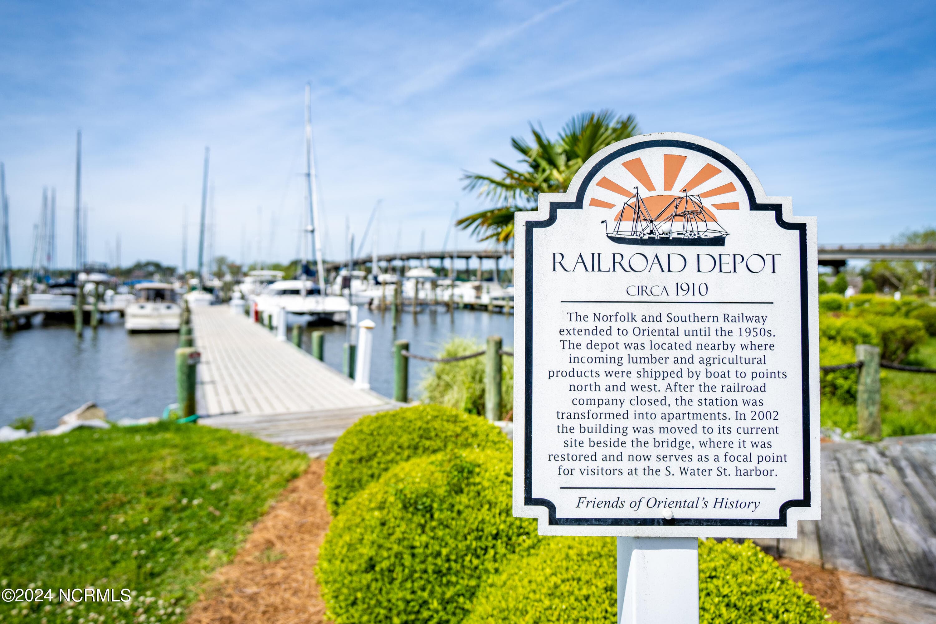 Dockaminium at 516 S Water Street A-17, Oriental, NC 28571, photo 10 of 16