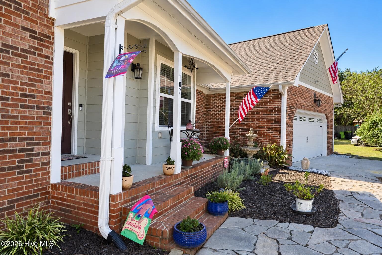 Single Family Residence at 107 Bogey Court, Hampstead, NC 28443, photo 16 of 55