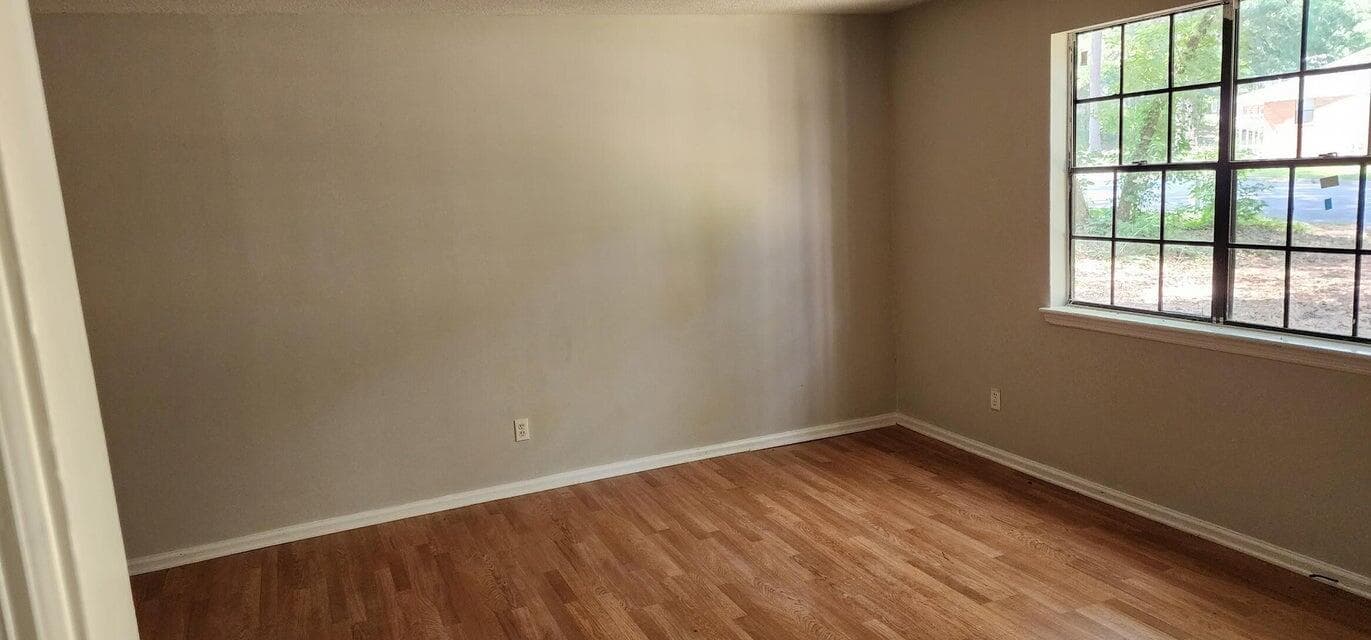Single Family Residence at 3504 Dayton Street, Hephzibah, GA 30815, photo 3 of 9