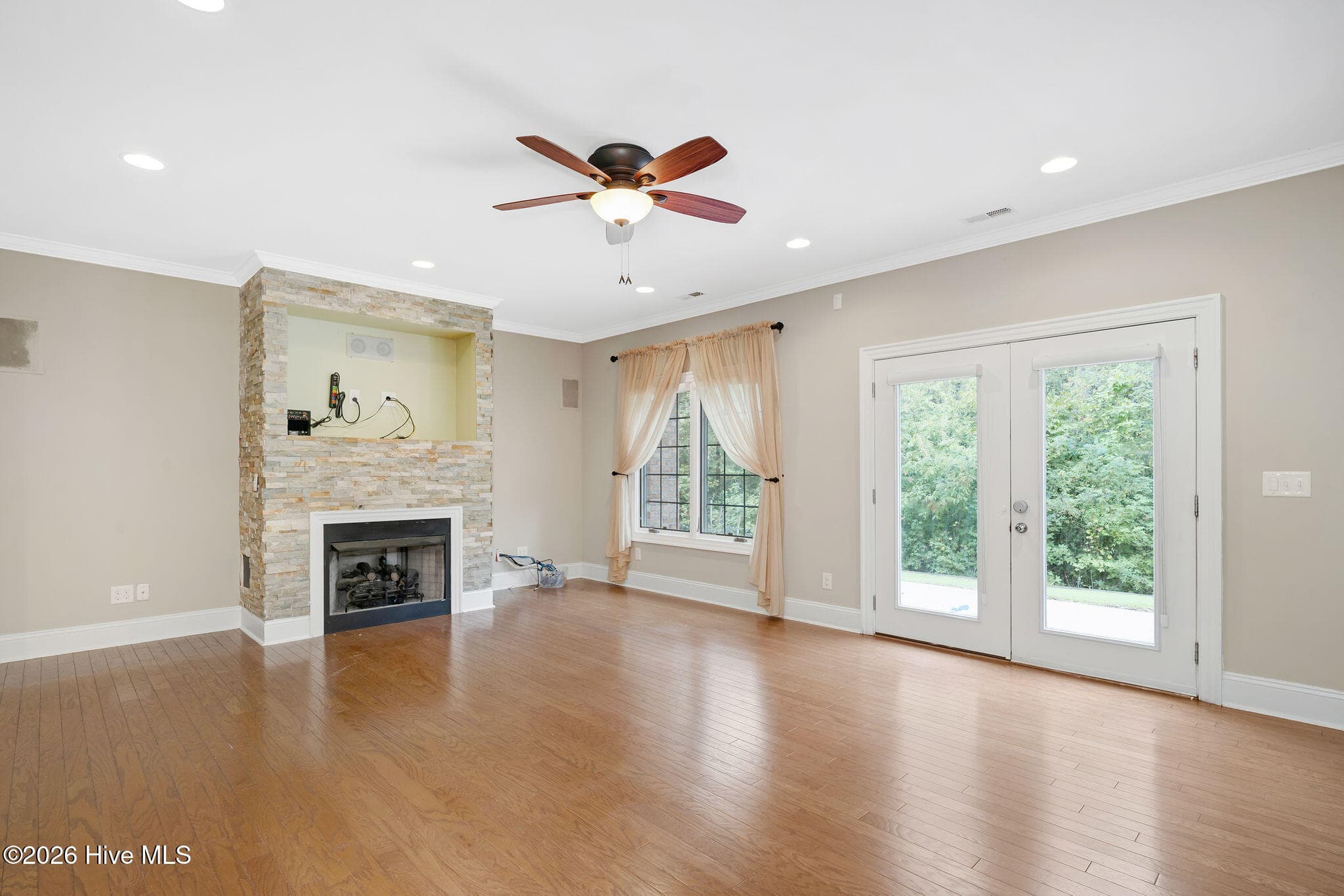 Single Family Residence at 116 Tremayne Drive, New Bern, NC 28560, photo 16 of 45