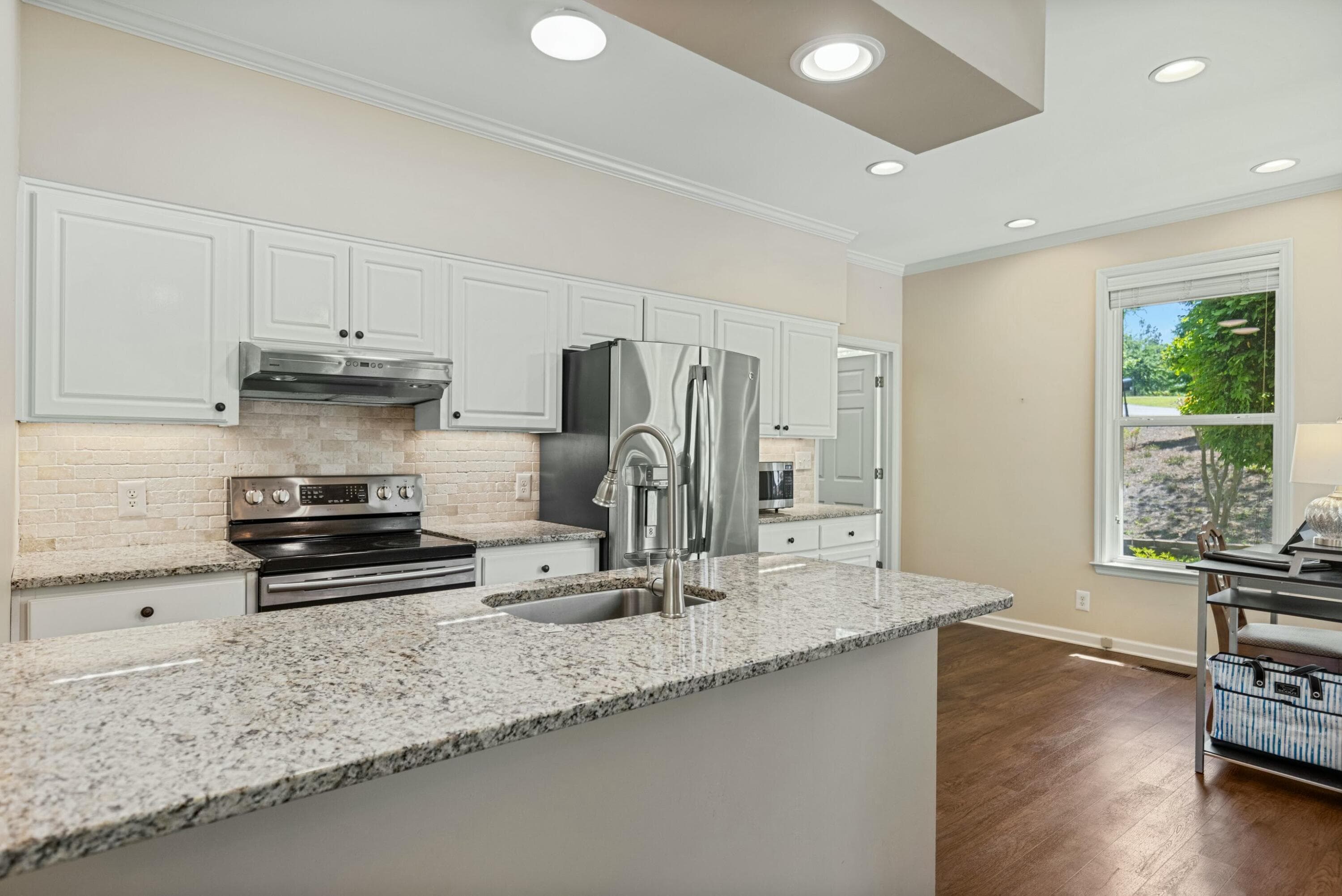 Townhouse at 9 Caravel Circle, McCormick, SC 29835, photo 16 of 36