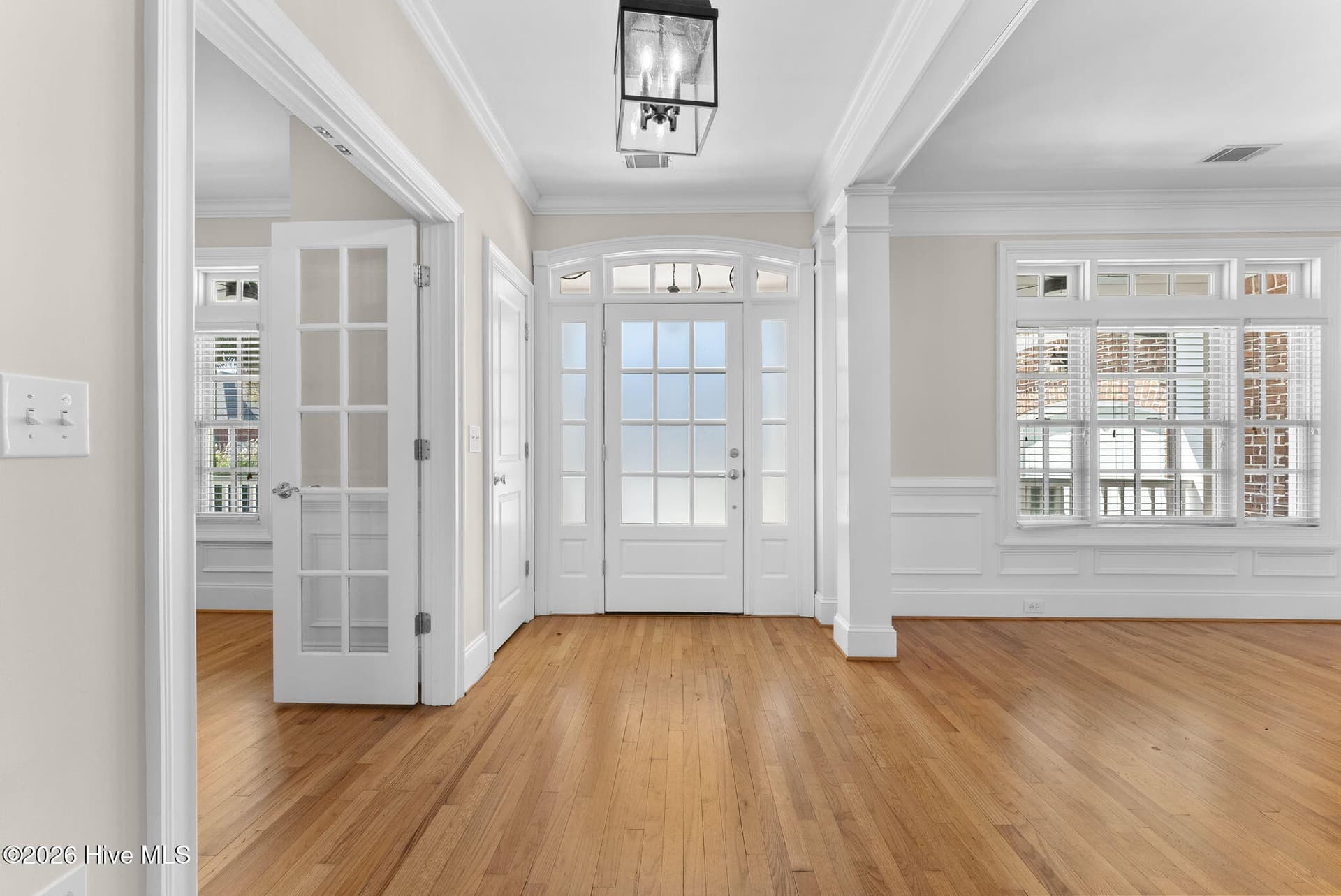 Single Family Residence at 395 E Shoreline Drive, North Augusta, SC 29841, photo 5 of 52