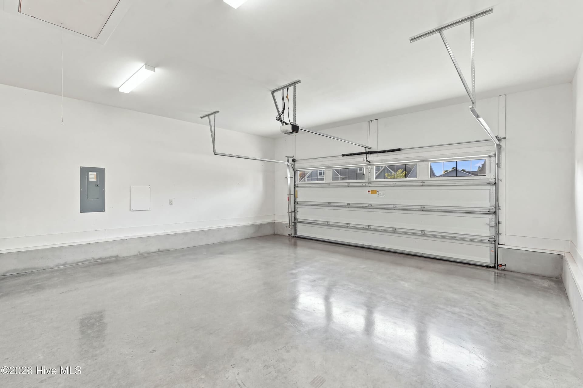 2 Car Garage - 11 Lemongrass Court, Hampstead, NC 28443