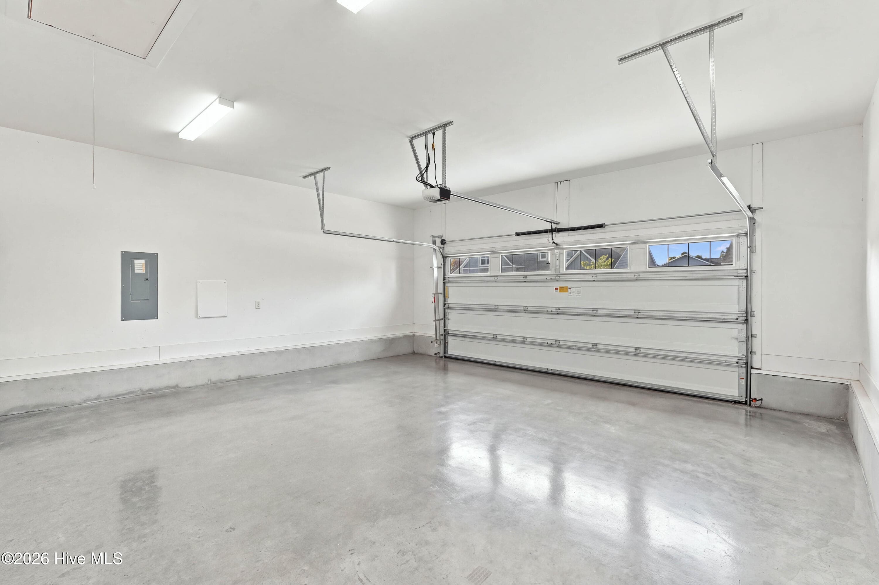 2 Car Garage - 11 Lemongrass Court, Hampstead, NC 28443