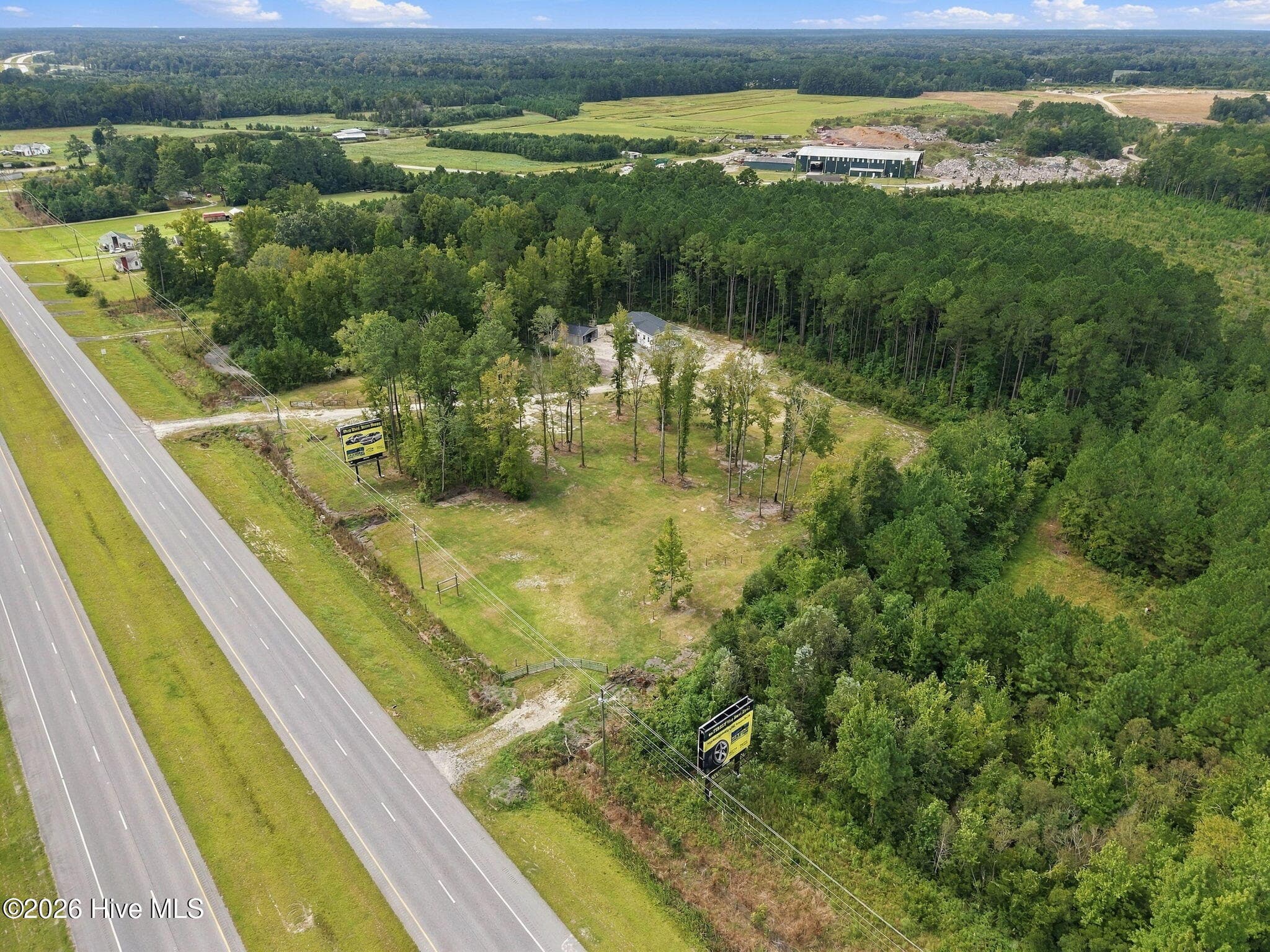 Manufactured Home at 11566 Hwy 17, Maysville, NC 28555, photo 53 of 56