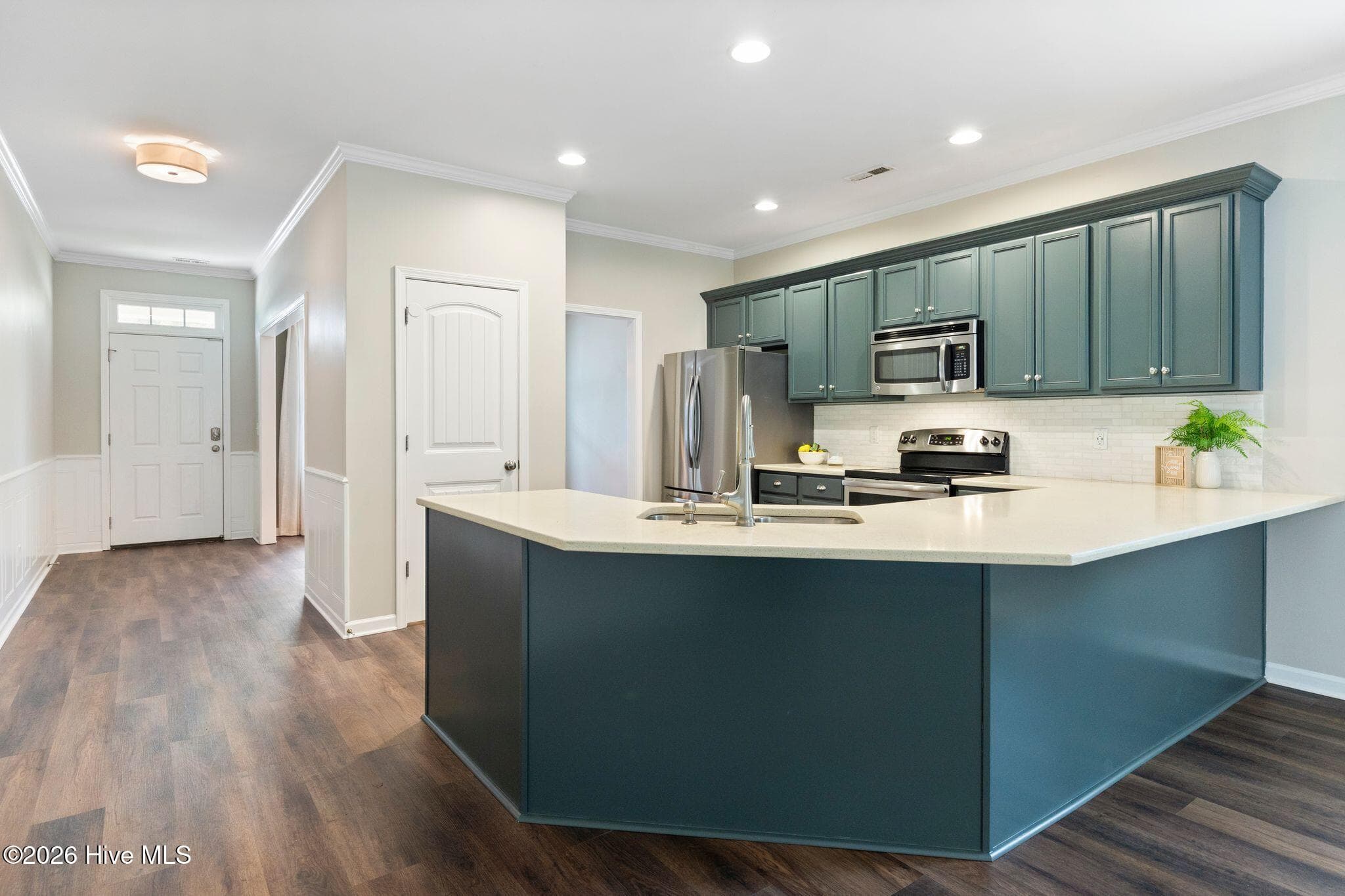 Single Family Residence at 115 Bunchberry Court, Hampstead, NC 28443, photo 5 of 54