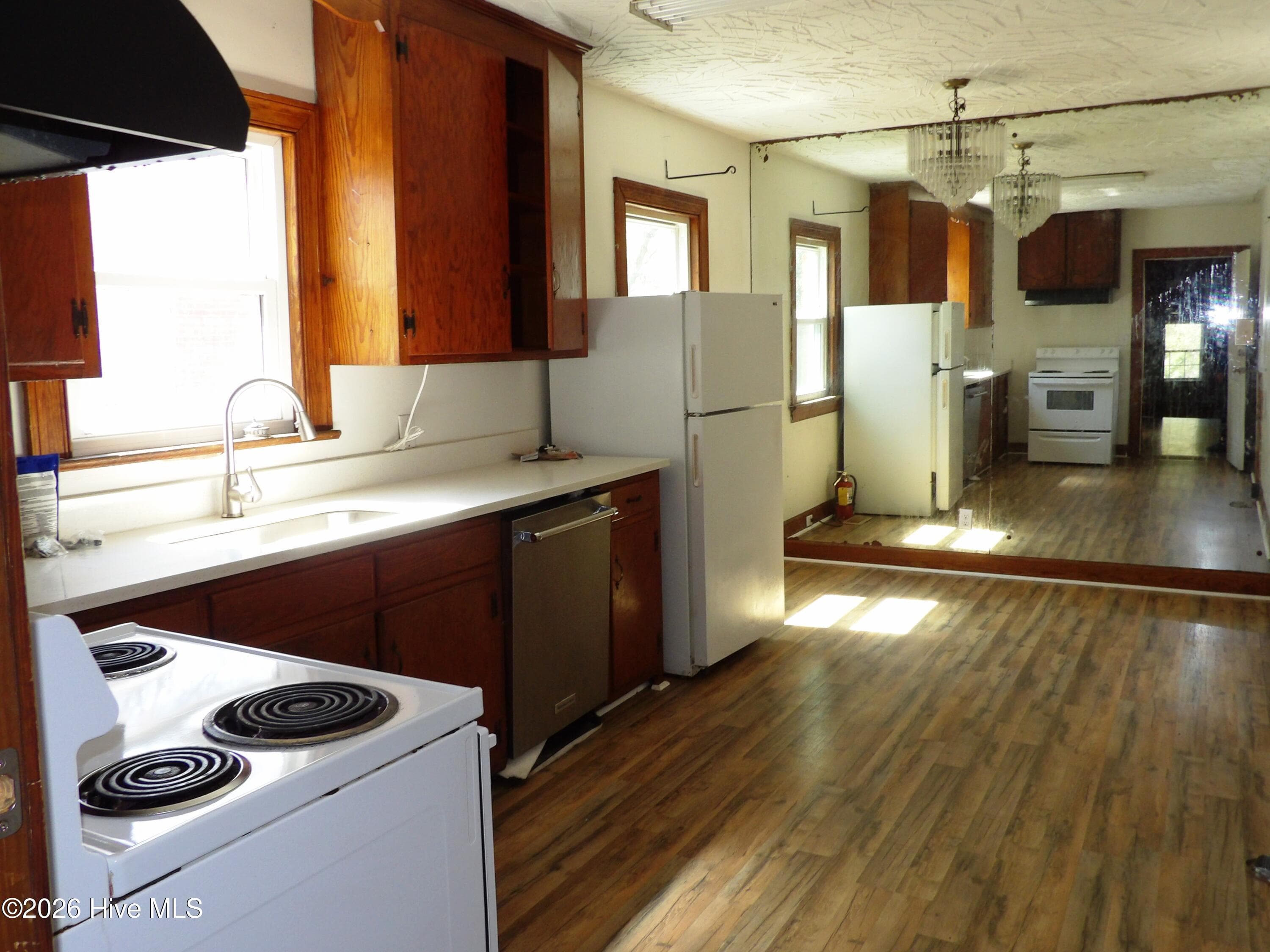 Single Family Residence at 1113 Woodrow Street S, Wilson, NC 27893, photo 8 of 15