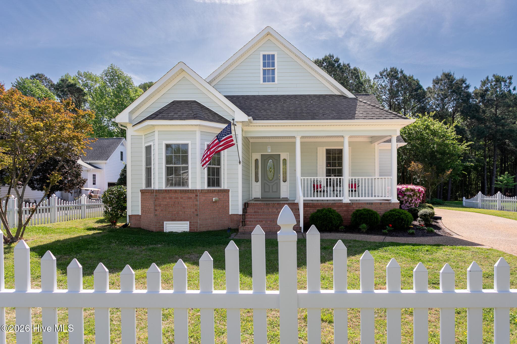 Single Family Residence at 121 Shenandoah River Drive, Hertford, NC 27944, photo 3 of 59