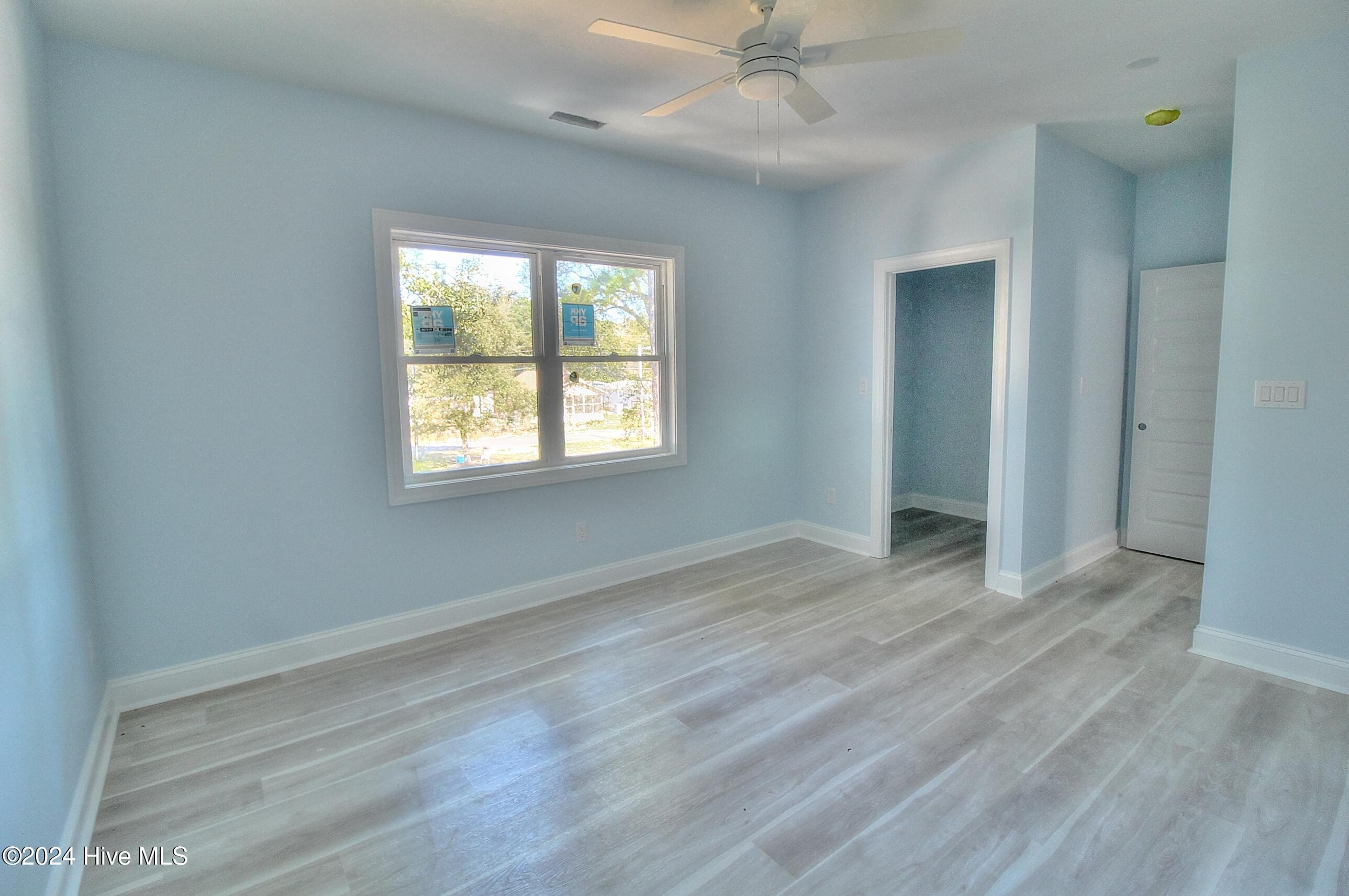 Single Family Residence at 6926 Beach Drive SW, Ocean Isle Beach, NC 28469, photo 7 of 12