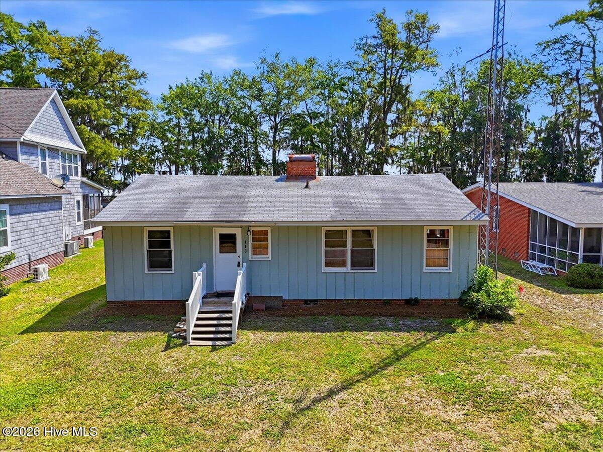 Single Family Residence at 113 Clinton Road, Elizabethtown, NC 28337, photo 22 of 53