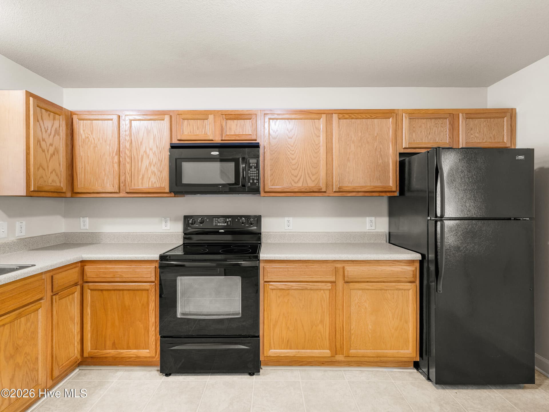 Townhouse at 403 Springwood Drive, Jacksonville, NC 28546, photo 16 of 30