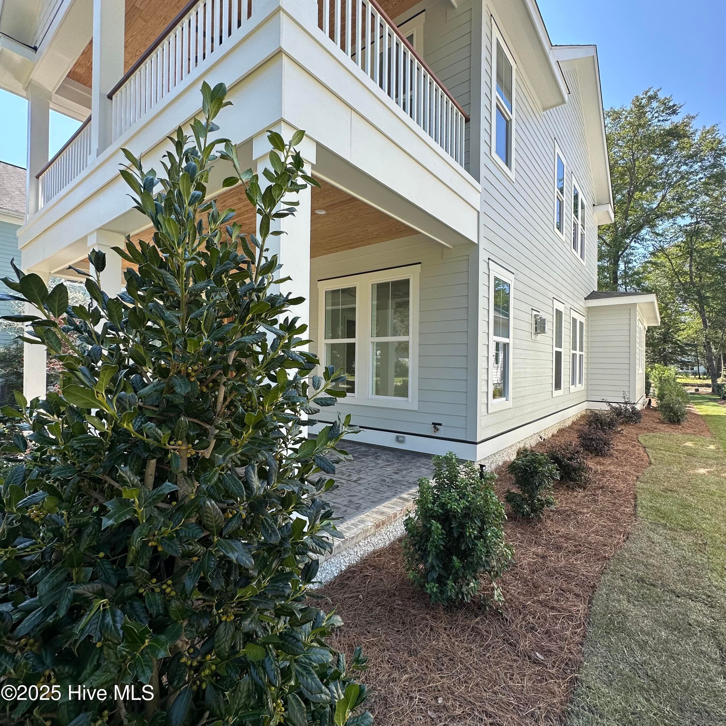 Single Family Residence at 305 Jenoa Drive, Castle Hayne, NC 28429, photo 14 of 136