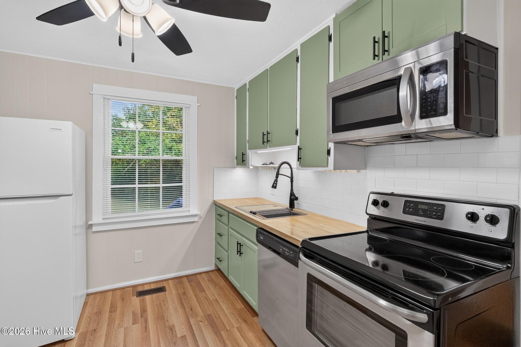 Single Family Residence at 2315 Henry Circle, Augusta, GA 30906, photo 14 of 38