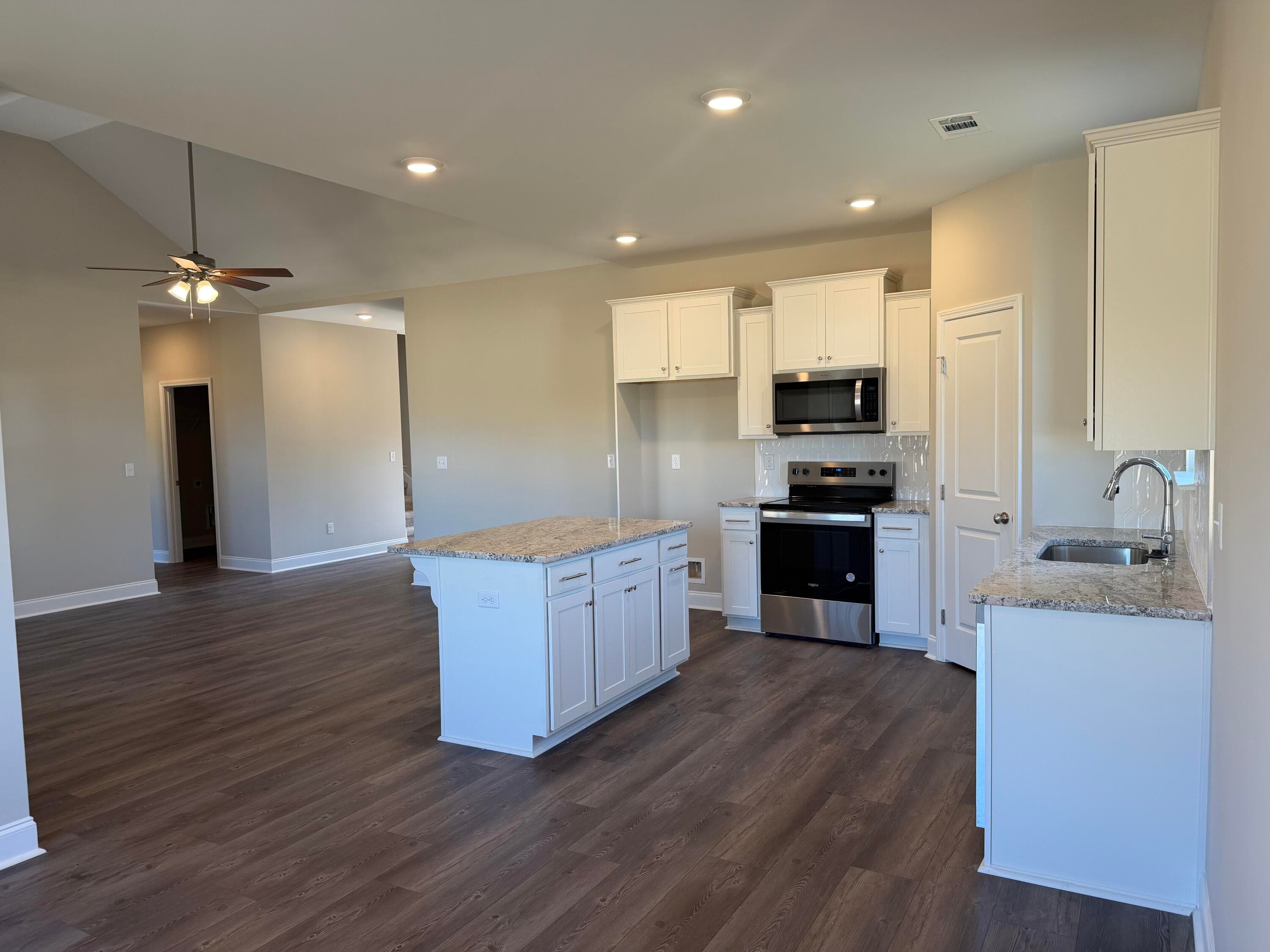 Single Family Residence at 1388 Elias Station, Thomson, GA 30824, photo 9 of 31