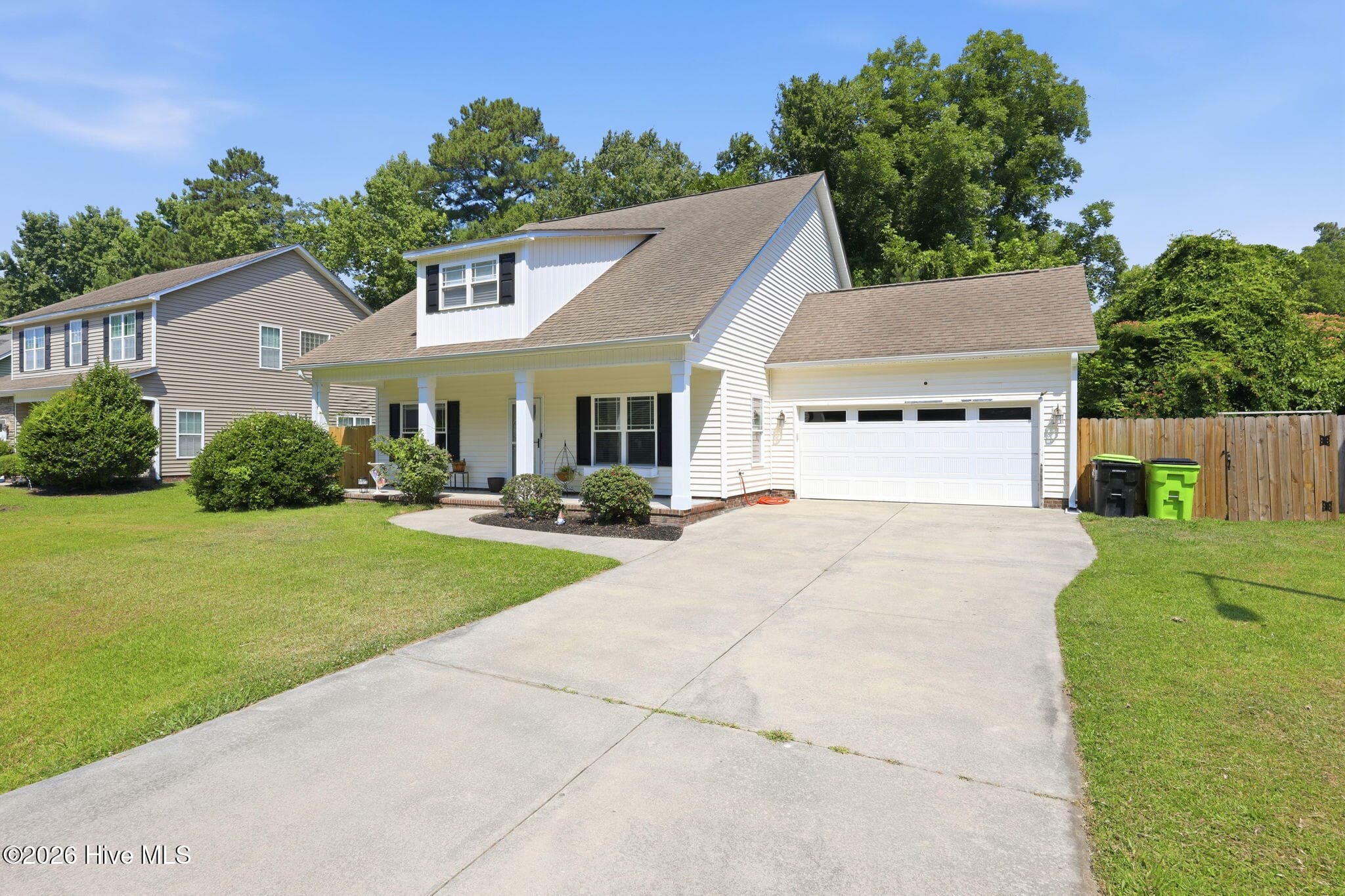 Single Family Residence at 402 Satterfield Drive, New Bern, NC 28560, photo 33 of 42