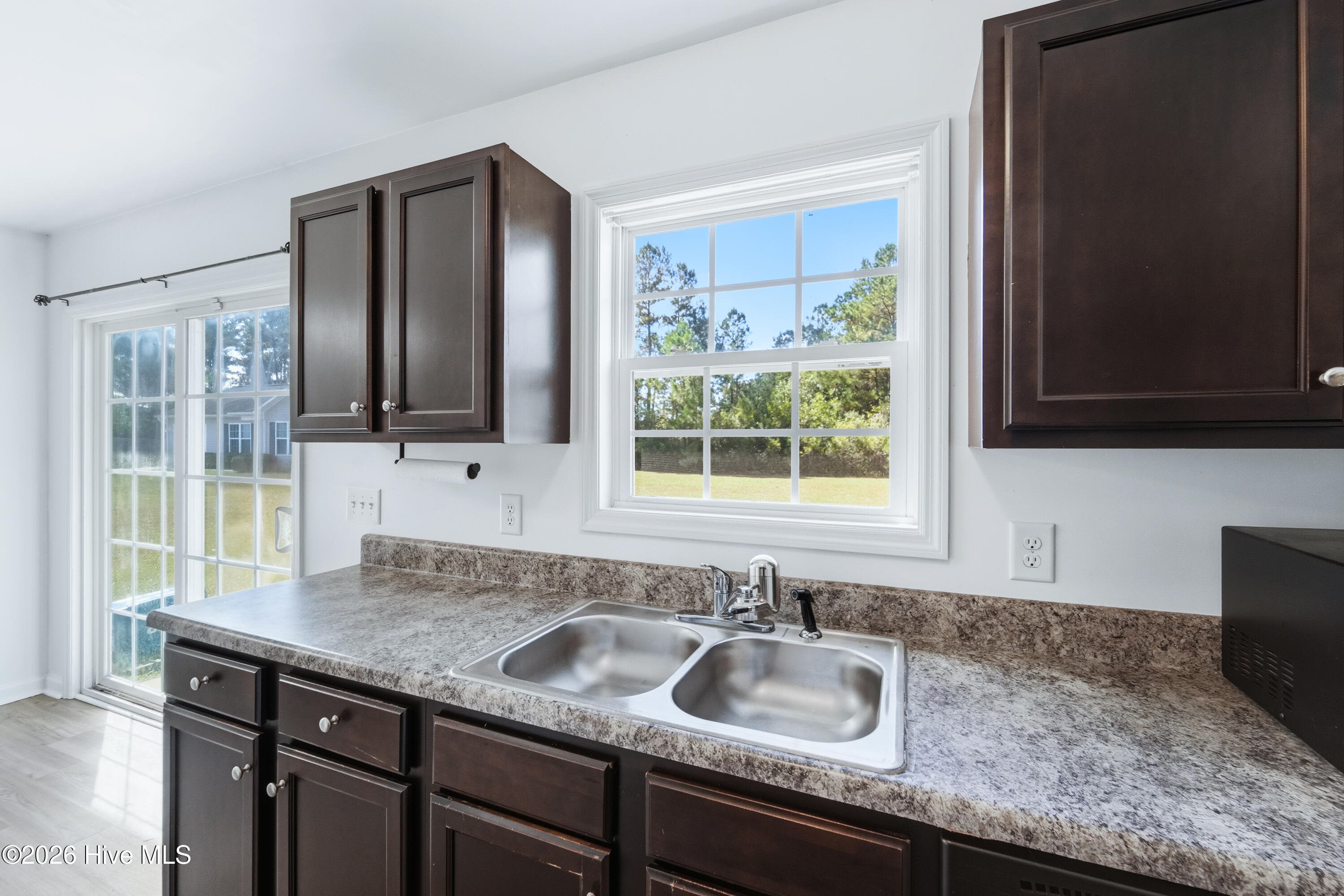 Single Family Residence at 178 Ashbury Park Lane, Richlands, NC 28574, photo 20 of 46