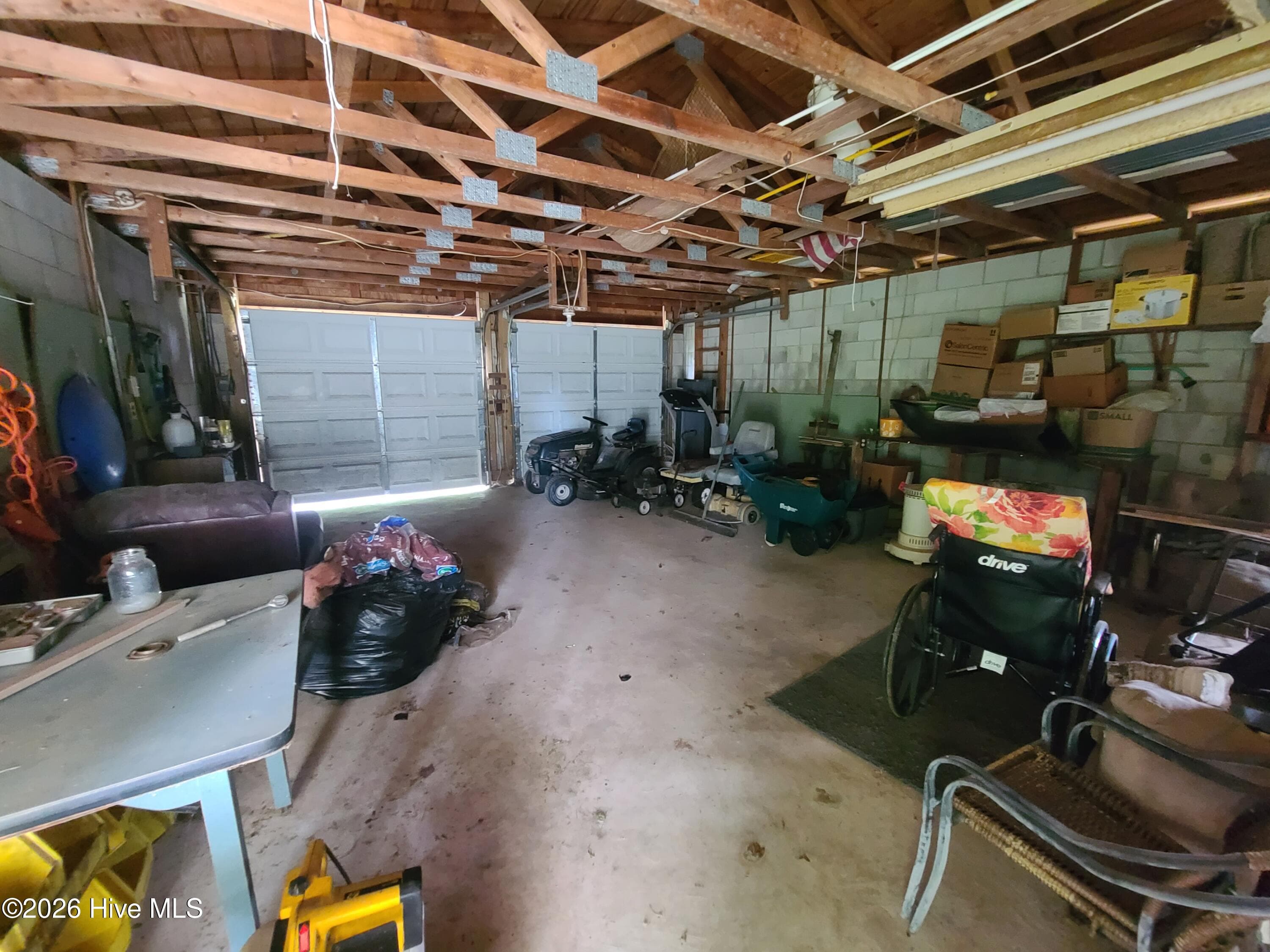 Detached Garage-Interior - 569 Central Avenue, Kinston, NC 28504