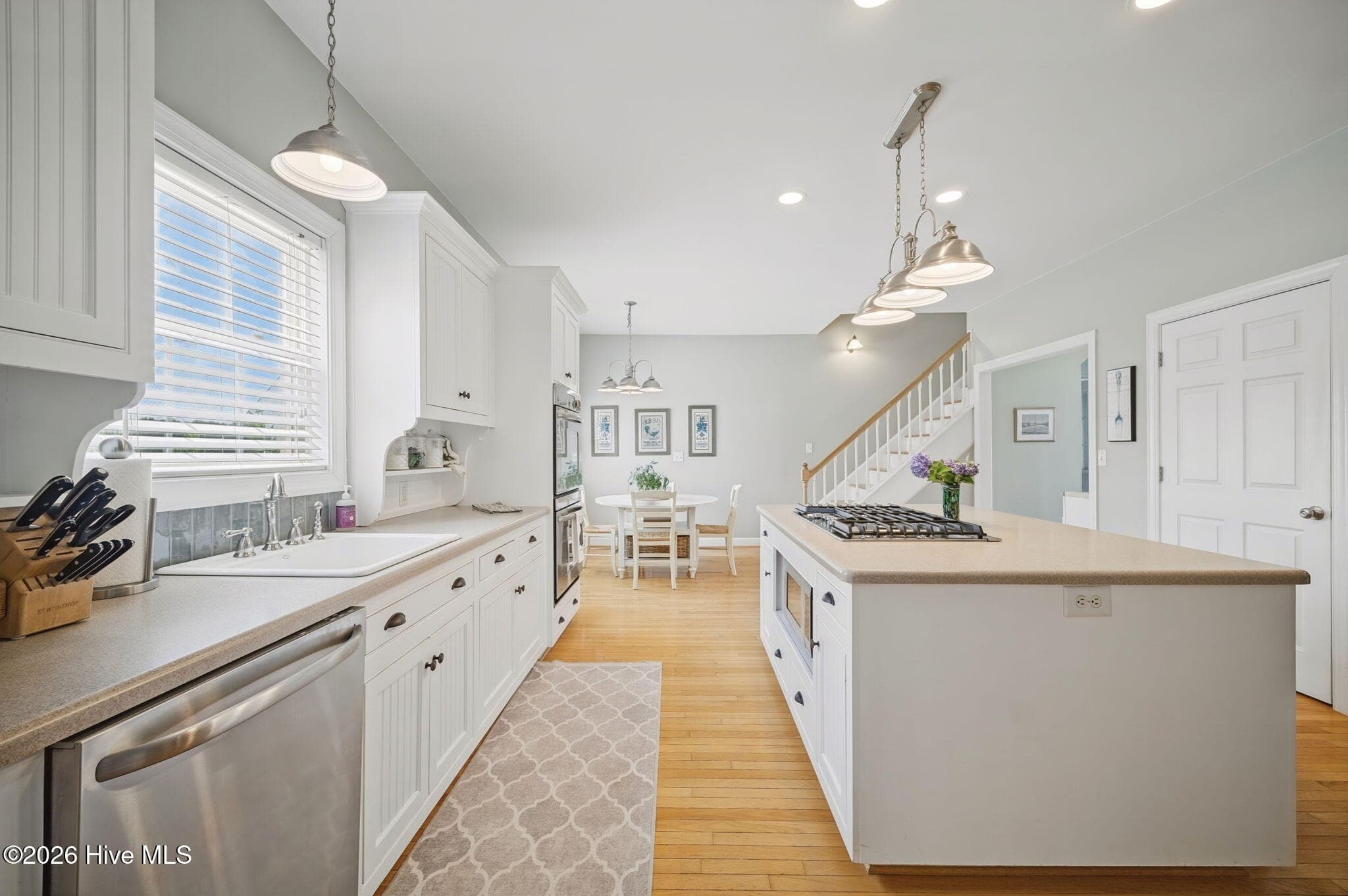 Single Family Residence at 102 Blue Heron Cove, Moyock, NC 27958, photo 15 of 53