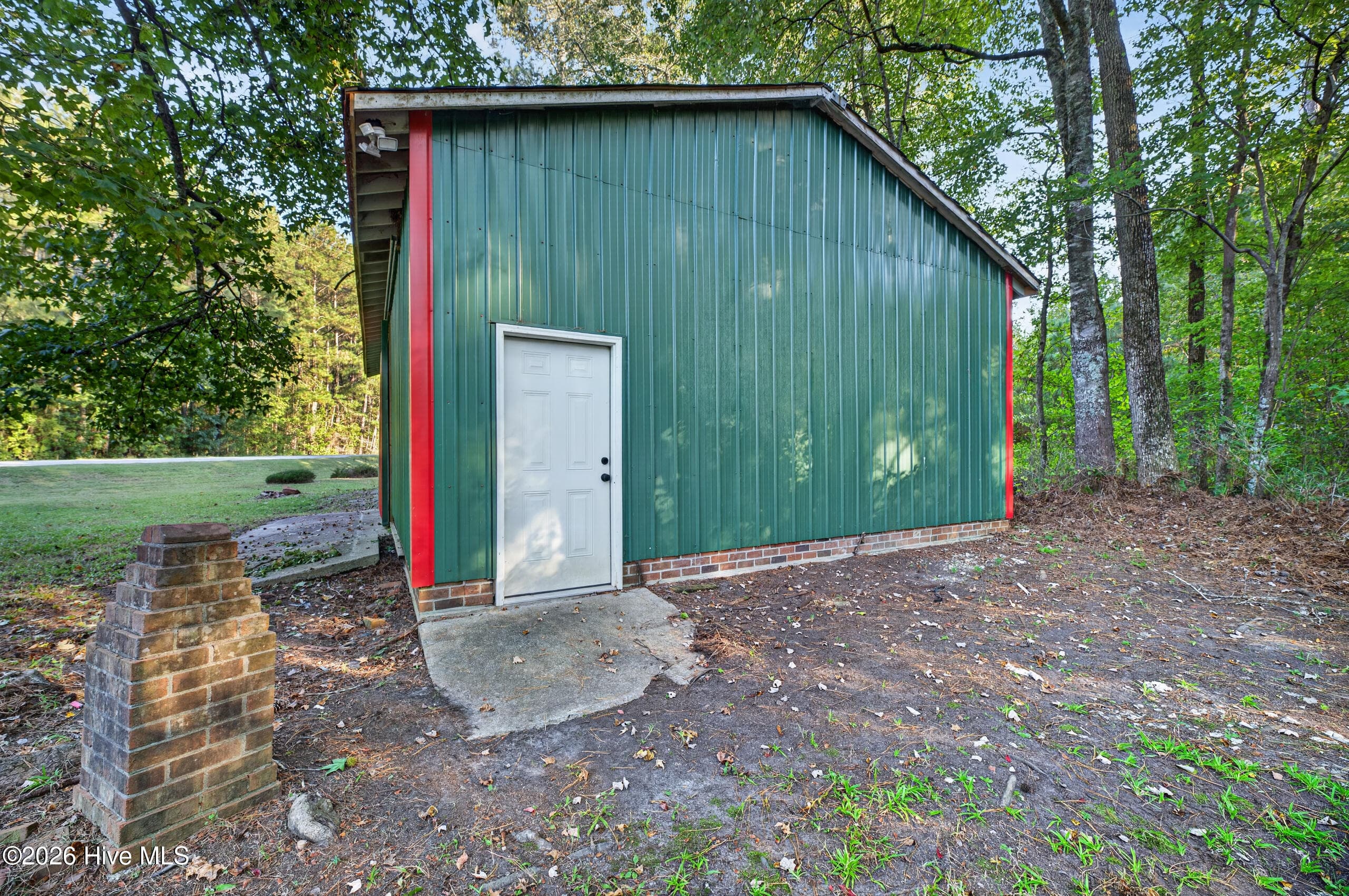 Single Family Residence at 3642 Nc-102, Ayden, NC 28513, photo 12 of 52