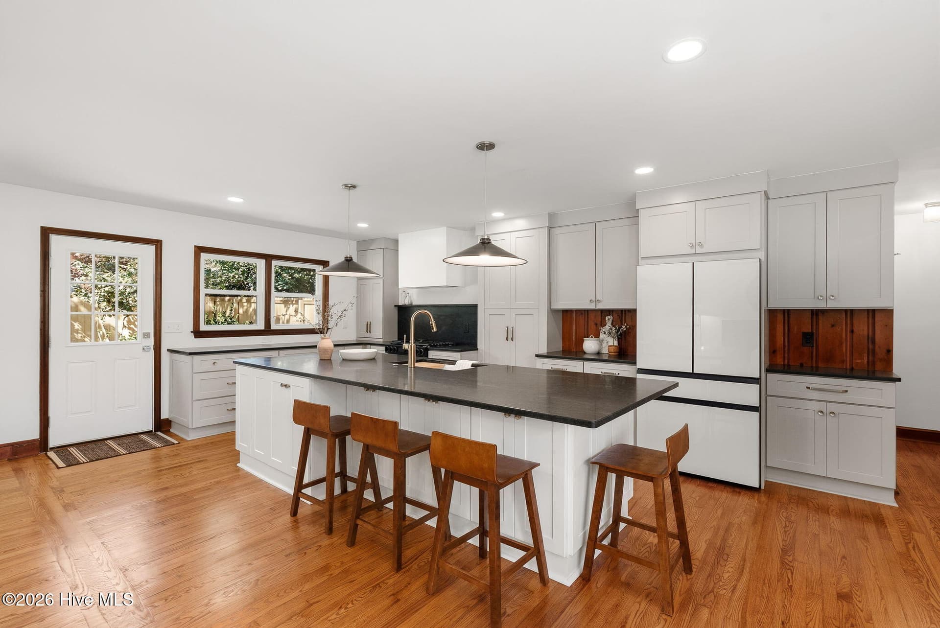 Single Family Residence at 201 Dunbarton Circle SE, Aiken, SC 29803, photo 12 of 52
