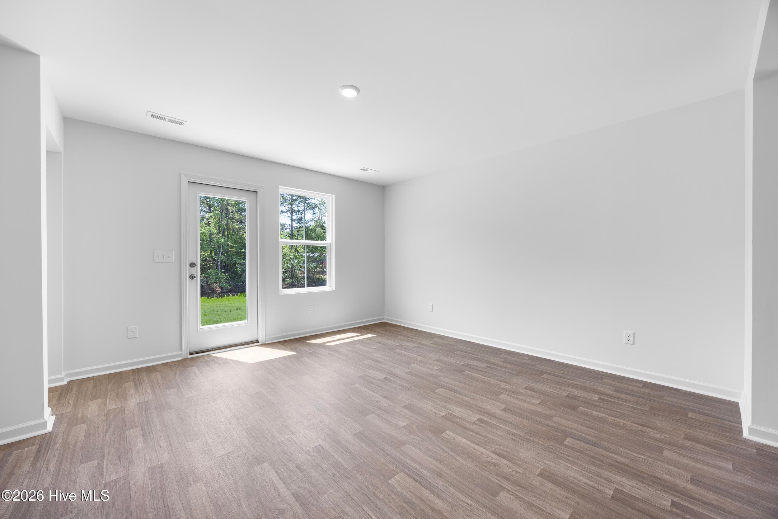 Single Family Residence at 181 Brookfield Branch Road 12, Hampstead, NC 28443, photo 16 of 38