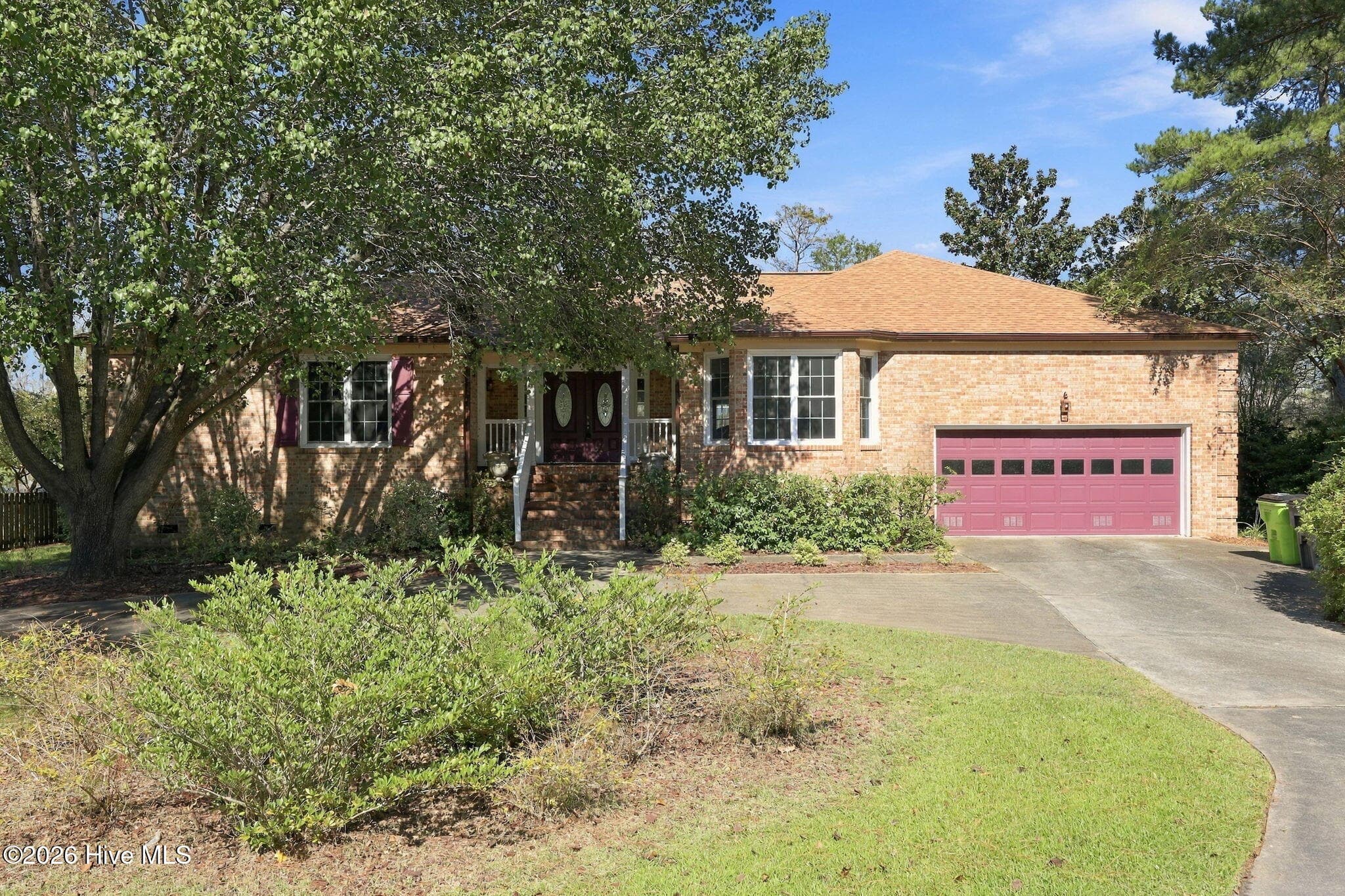 Single Family Residence at 103 Lantern Lane, New Bern, NC 28562, photo 3 of 66