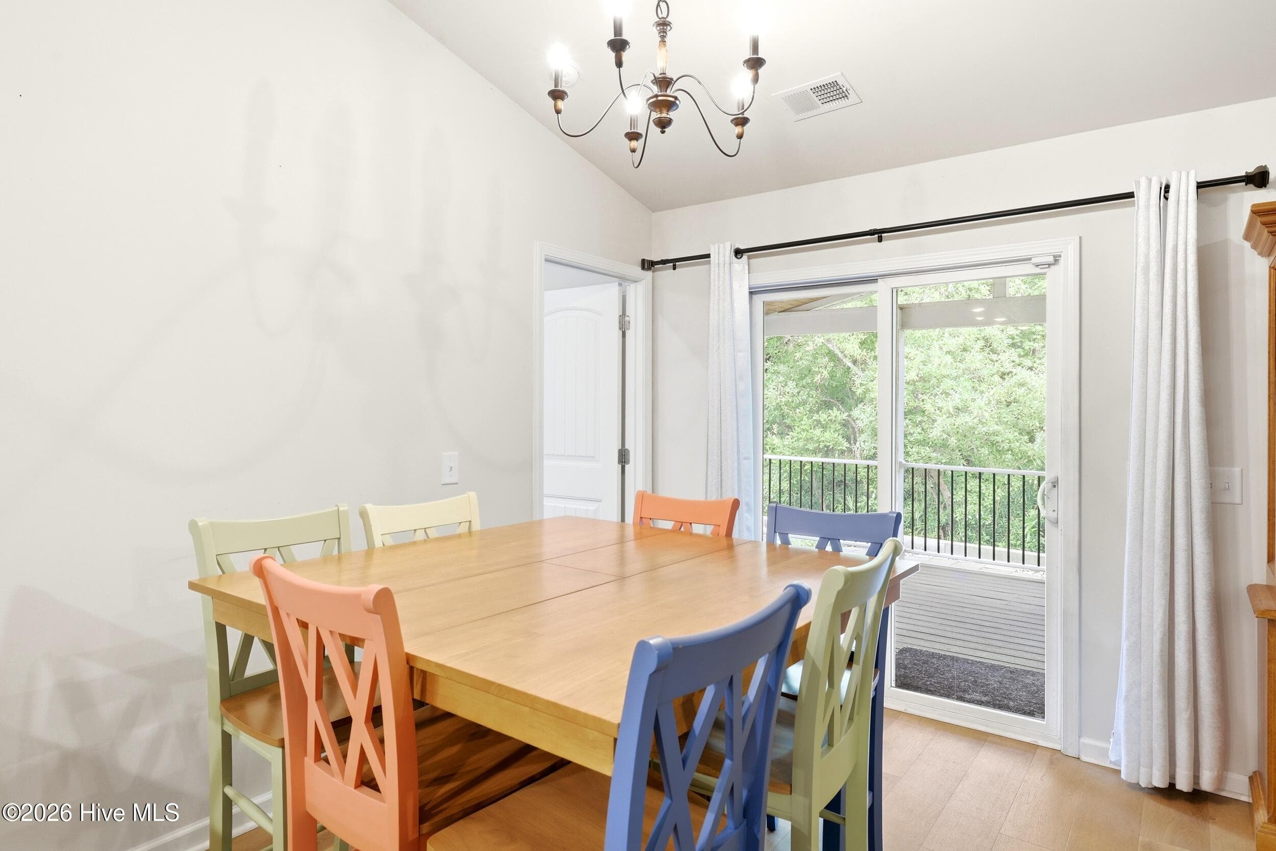 Single Family Residence at 530 Poppleton Drive, Hampstead, NC 28443, photo 15 of 61