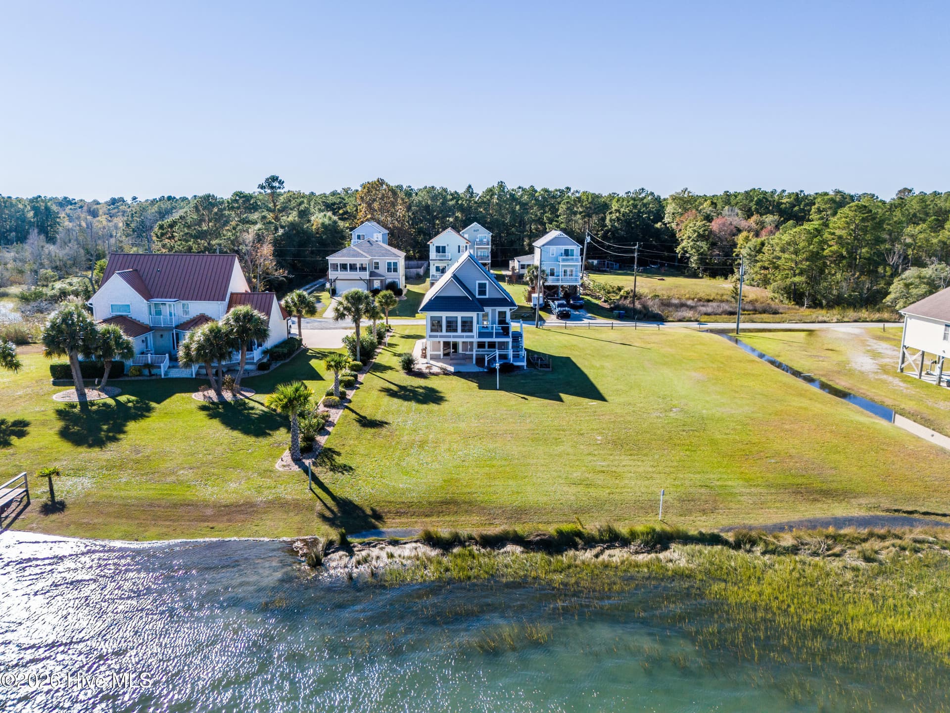 Single Family Residence at 275 Riverside Drive, Sneads Ferry, NC 28460, photo 39 of 47