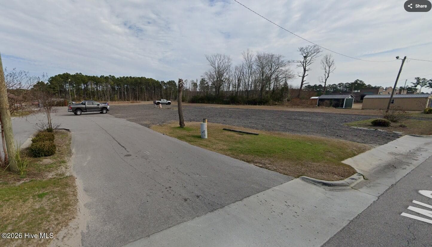 Commercial Sale at 910 W Corbett Avenue, Swansboro, NC 28584, photo 2 of 4