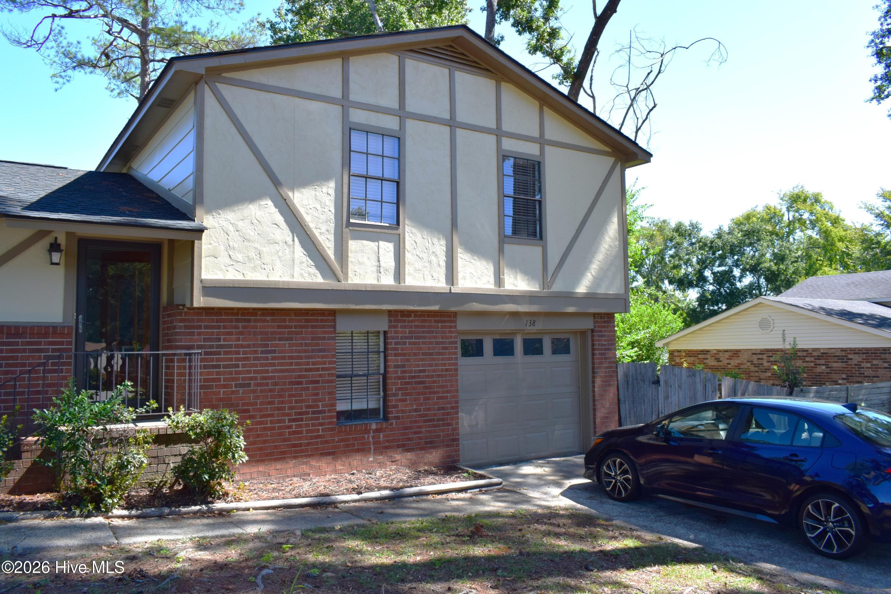 Single Family Residence at 138 Oakridge Drive, Martinez, GA 30907, photo 2 of 34
