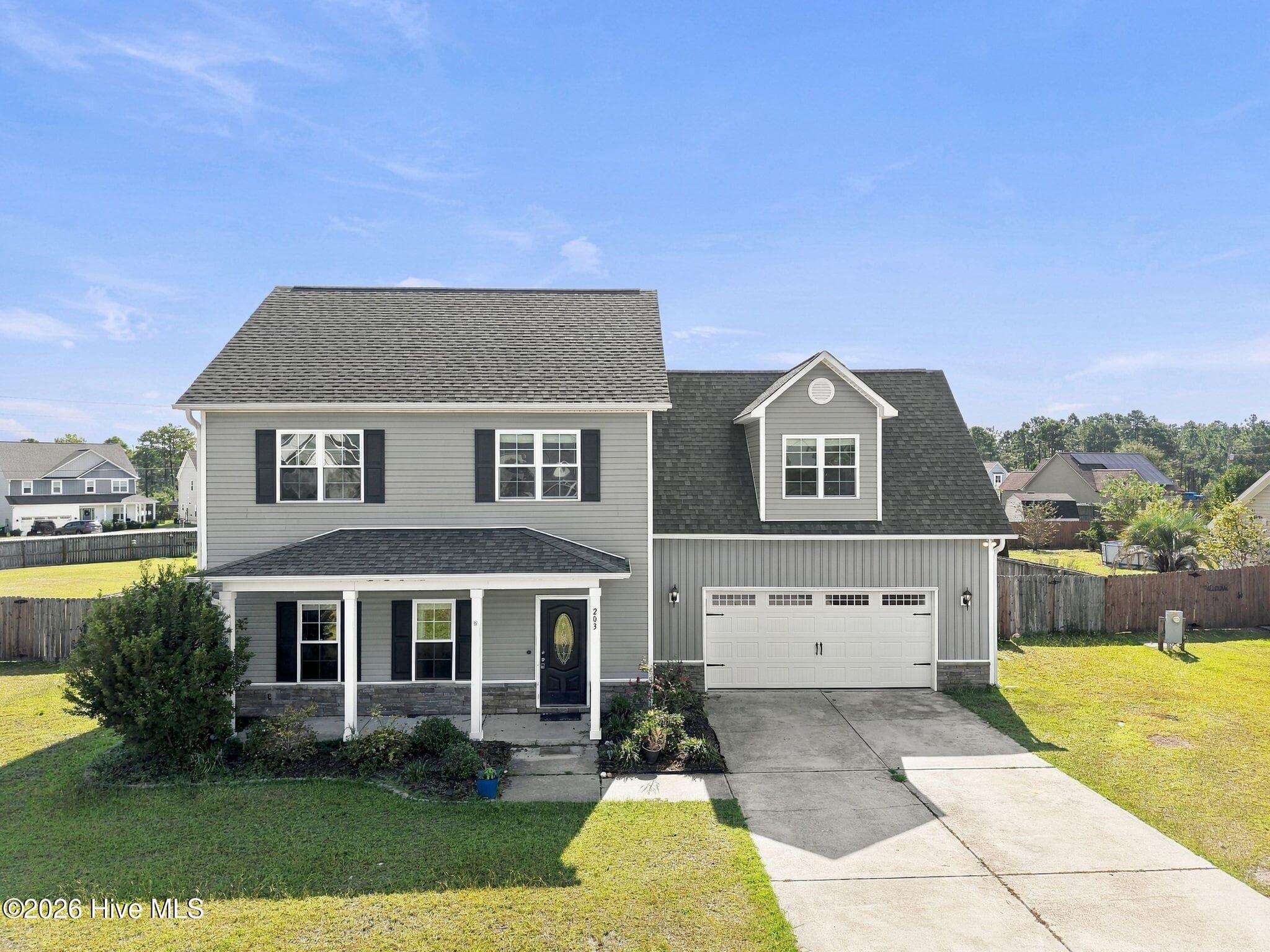 Single Family Residence at 203 Chestwood Drive, Hubert, NC 28539, photo 2 of 48