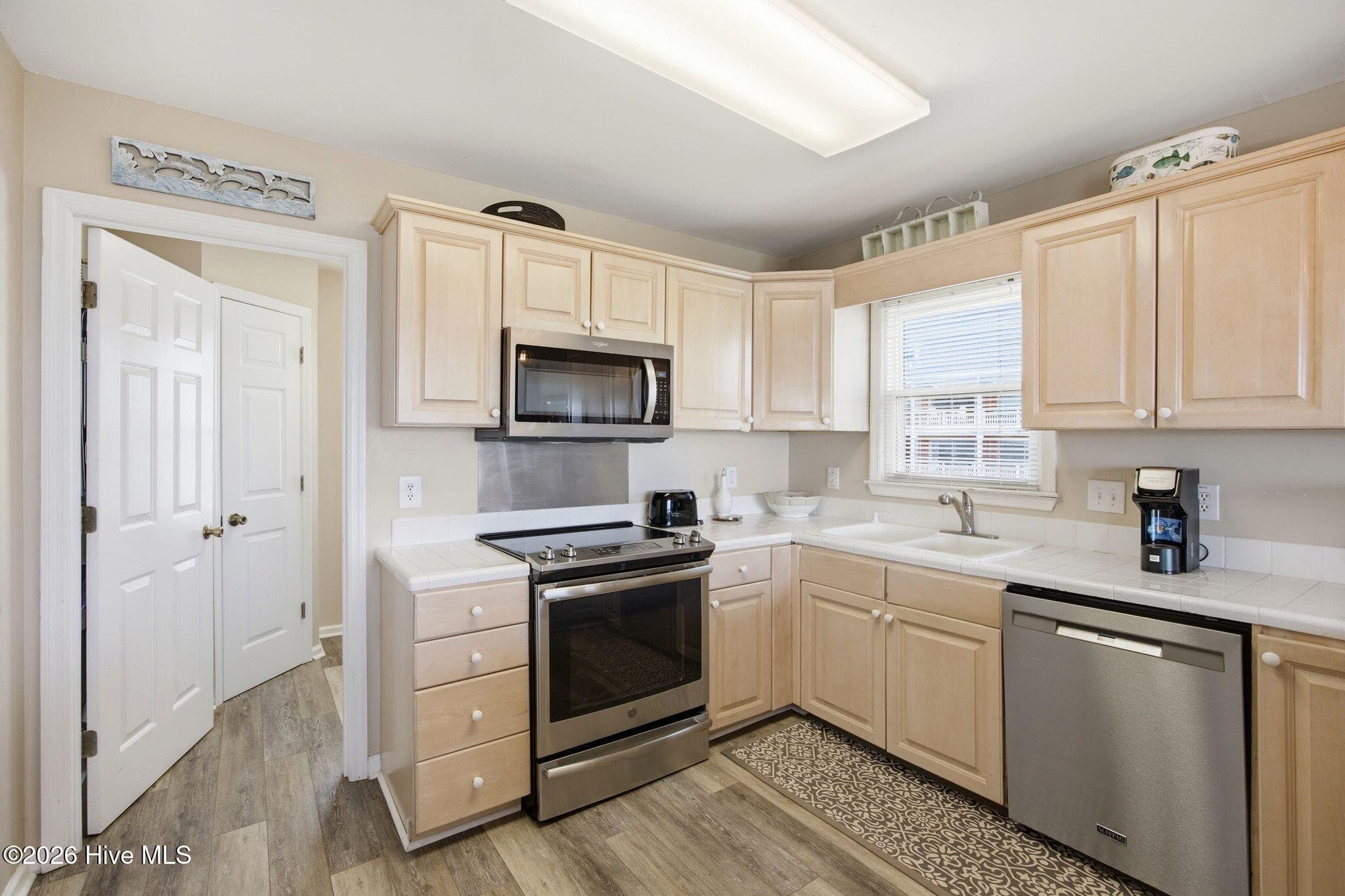 Single Family Residence at 101 Martin Lane, Oak Island, NC 28465, photo 17 of 58